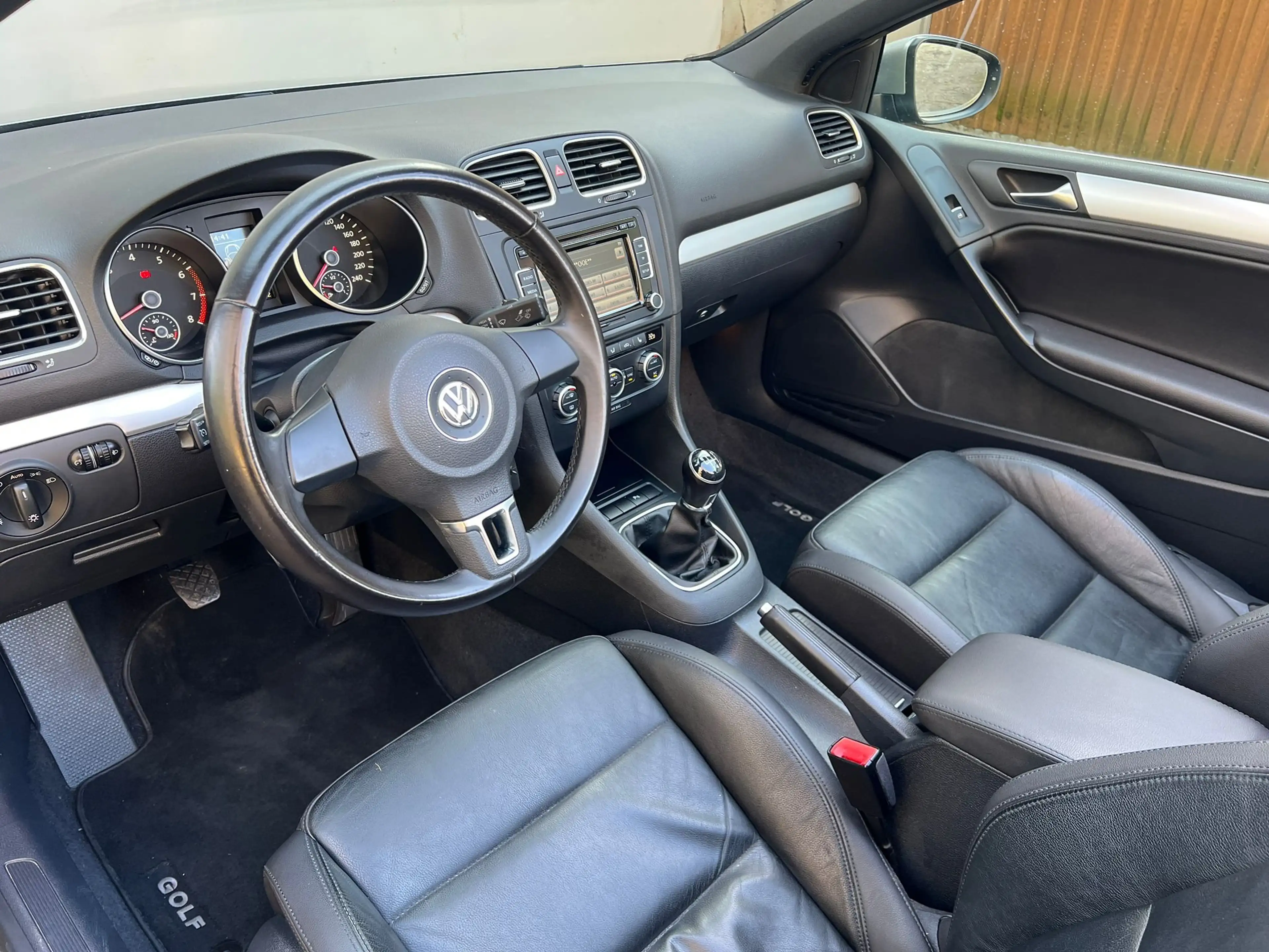 Volkswagen Golf Cabriolet 1,4 TSI *AHK*SHZ*Leder*16" Alu*Tempomat* — photo 11