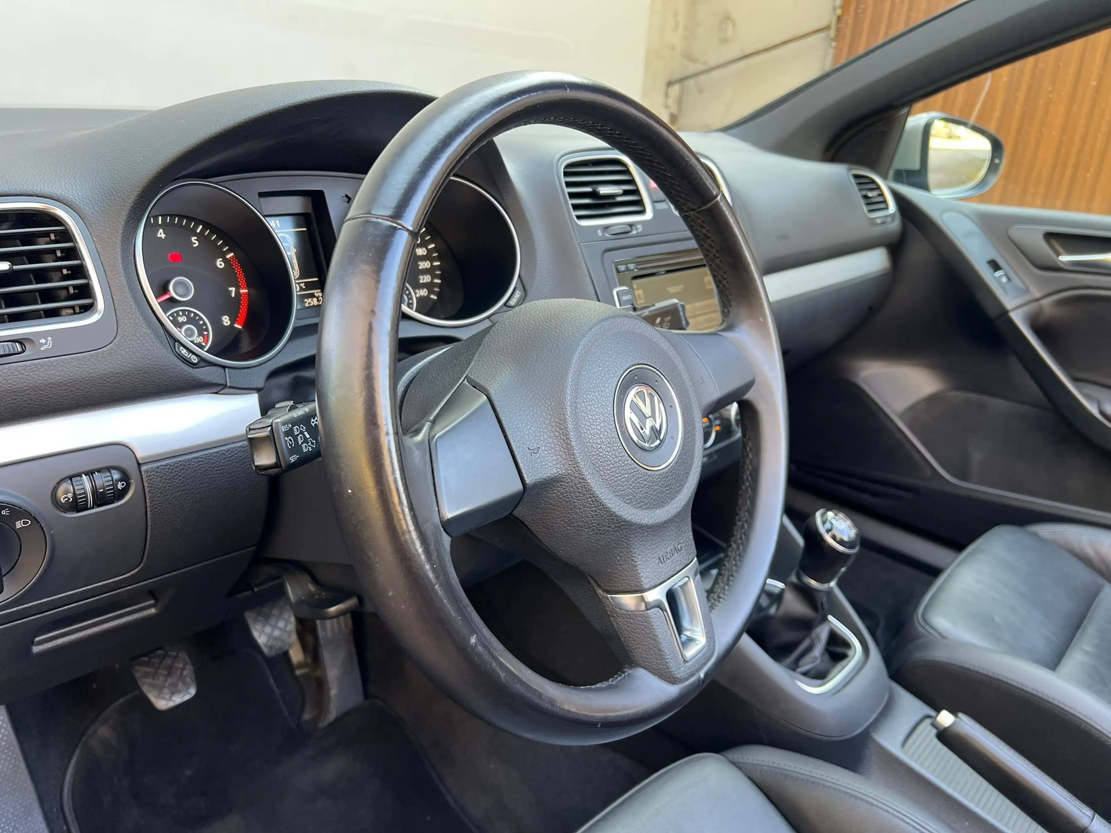 Volkswagen Golf Cabriolet 1,4 TSI *AHK*SHZ*Leder*16" Alu*Tempomat* — photo 12