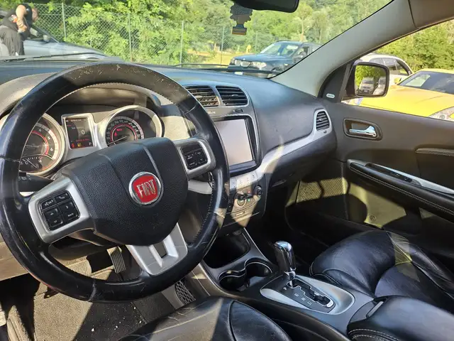 Fiat Freemont view 10