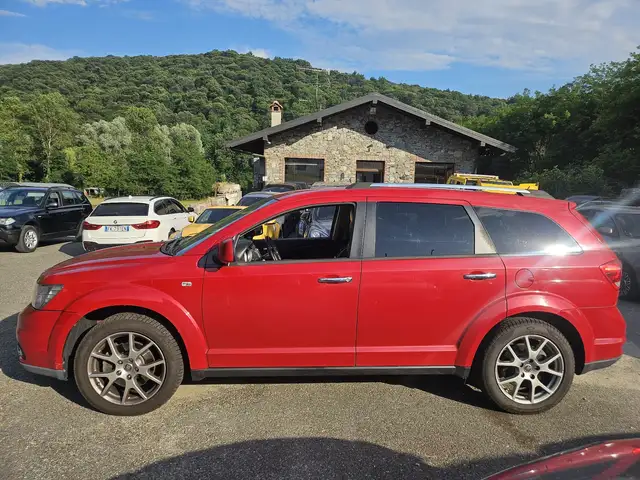 Fiat Freemont view 3