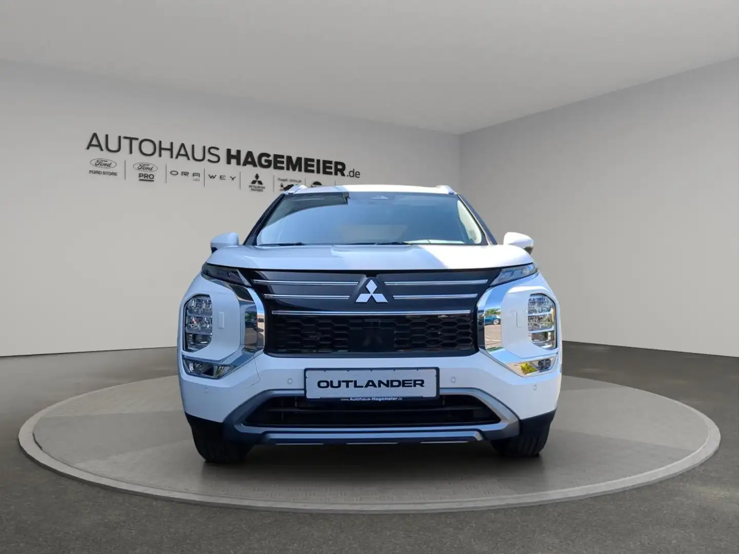 Mitsubishi Outlander Intro Edition 2.4 PHEV AWD Weiß - 2