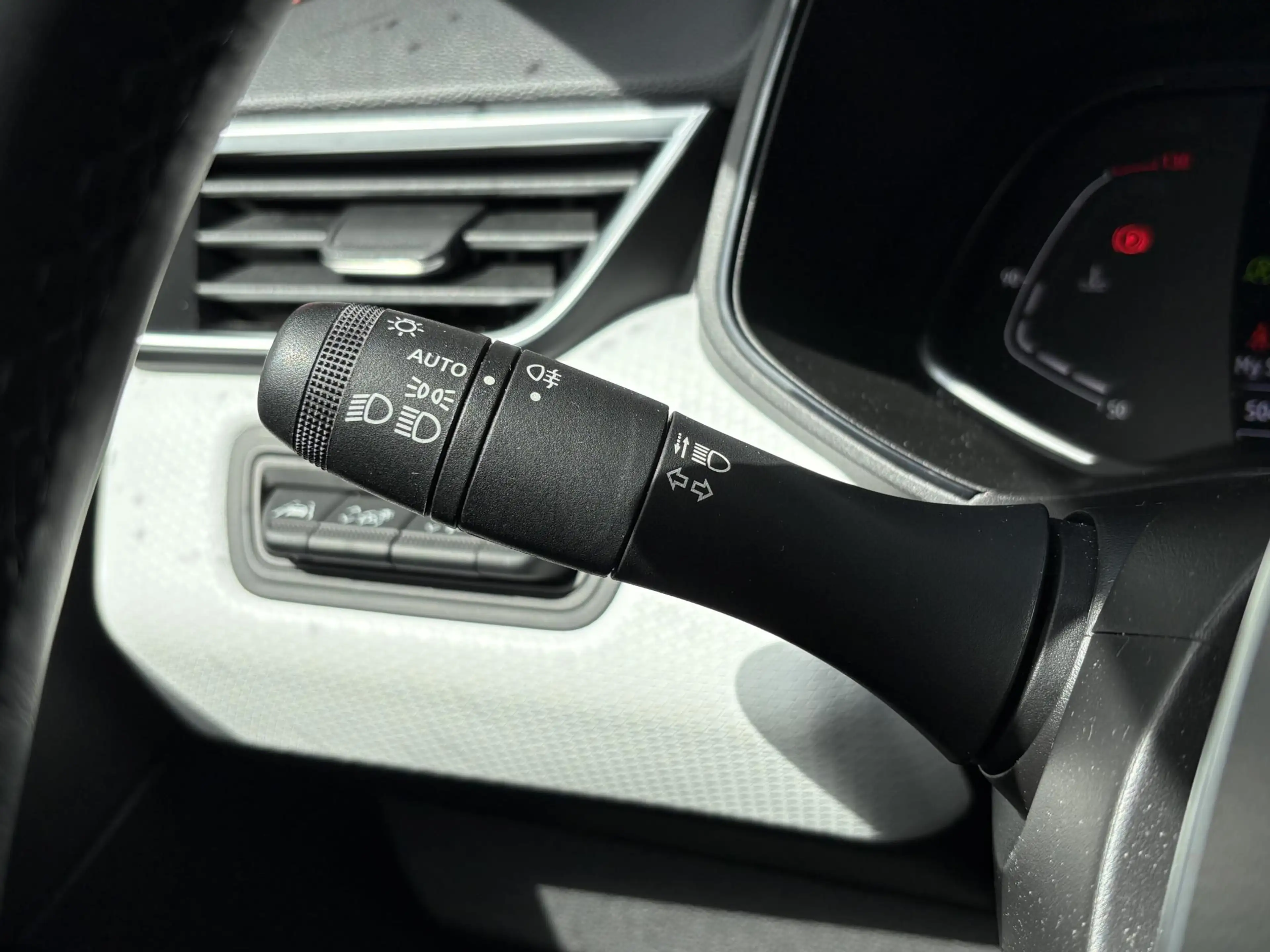 Renault Clio 1.0 TCe 90 Techno - Navigatie - Trekhaak - Achteru — photo 18
