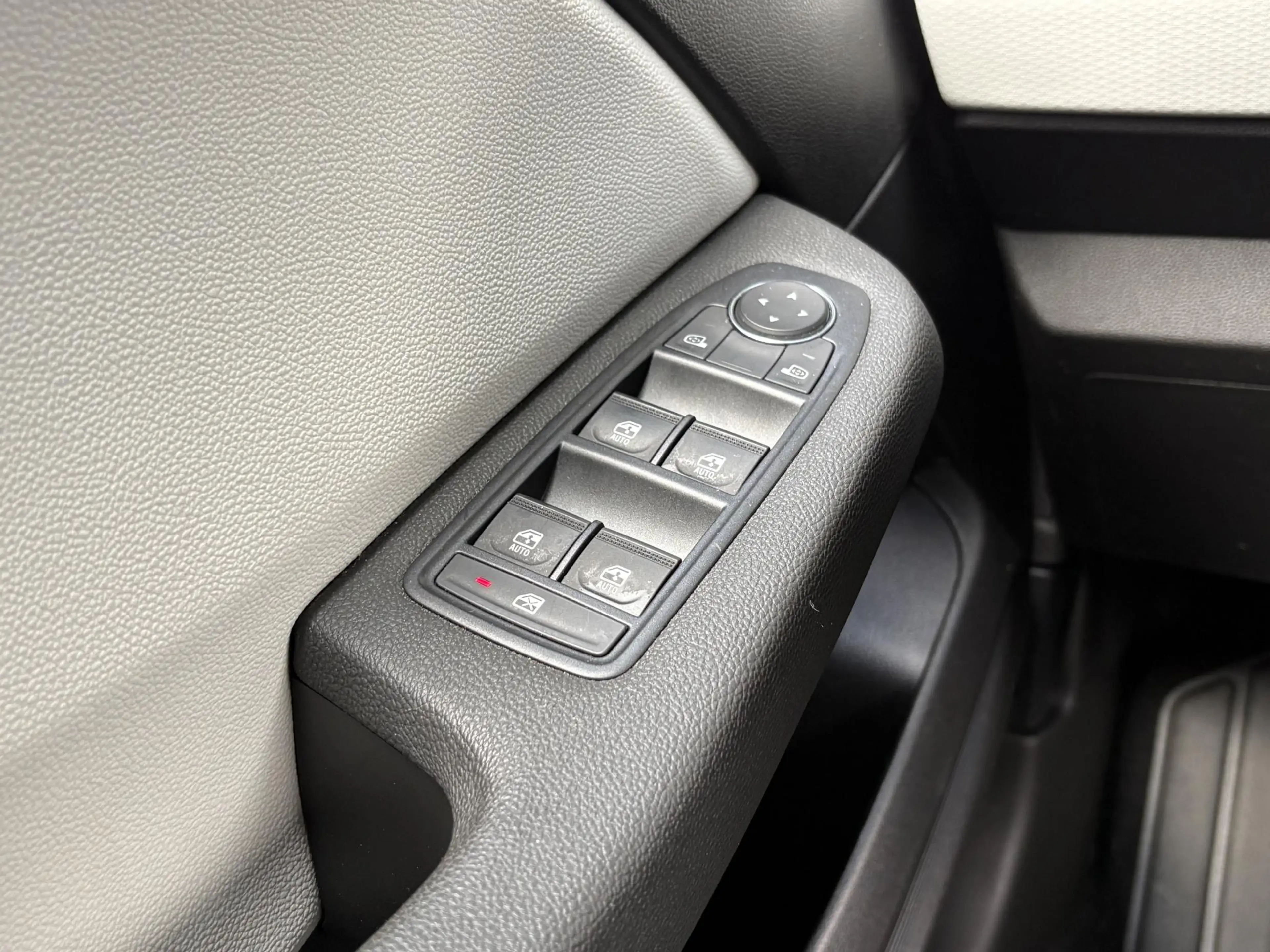 Renault Clio 1.0 TCe 90 Techno - Navigatie - Trekhaak - Achteru — photo 29
