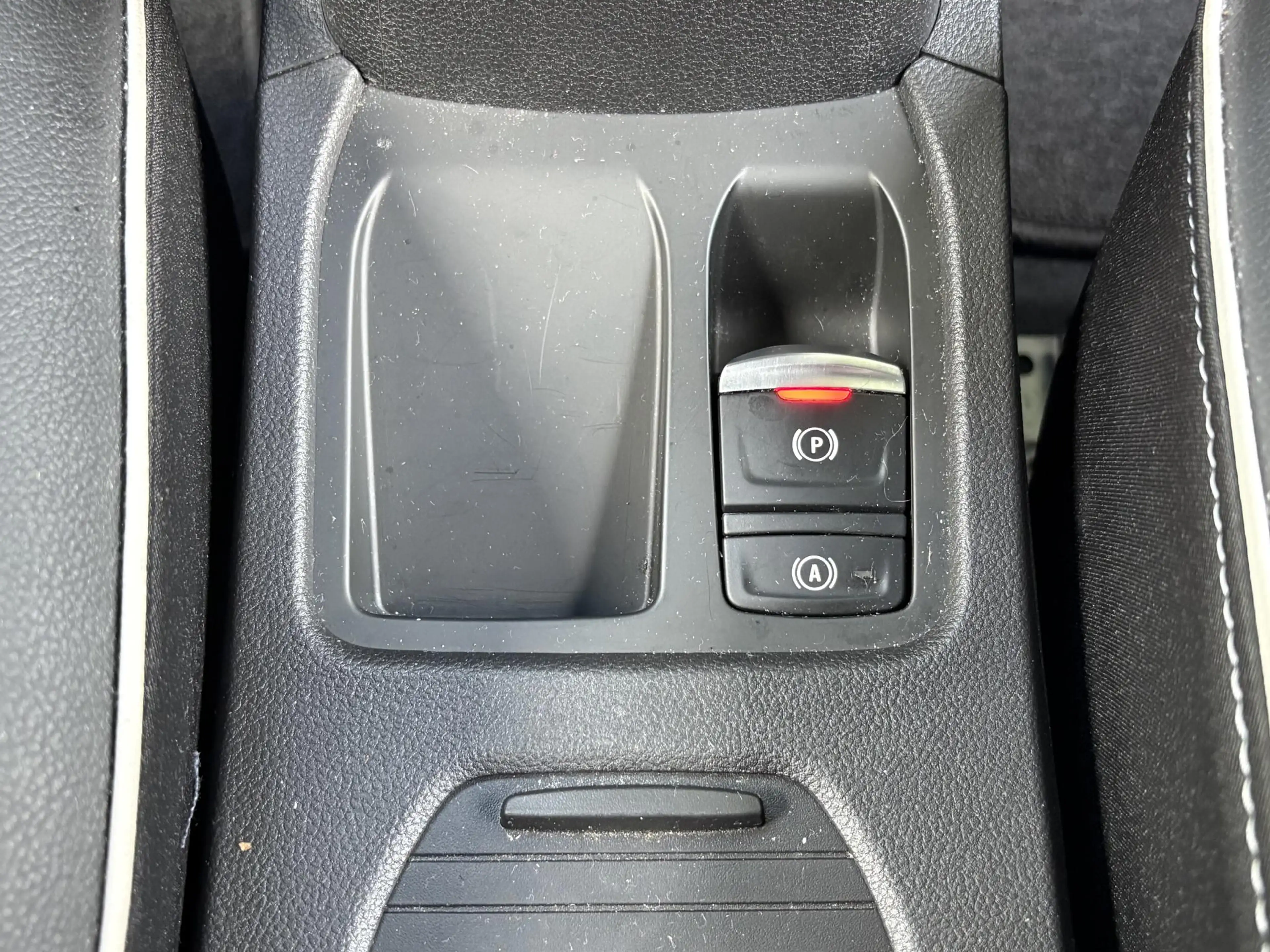 Renault Clio 1.0 TCe 90 Techno - Navigatie - Trekhaak - Achteru — photo 27