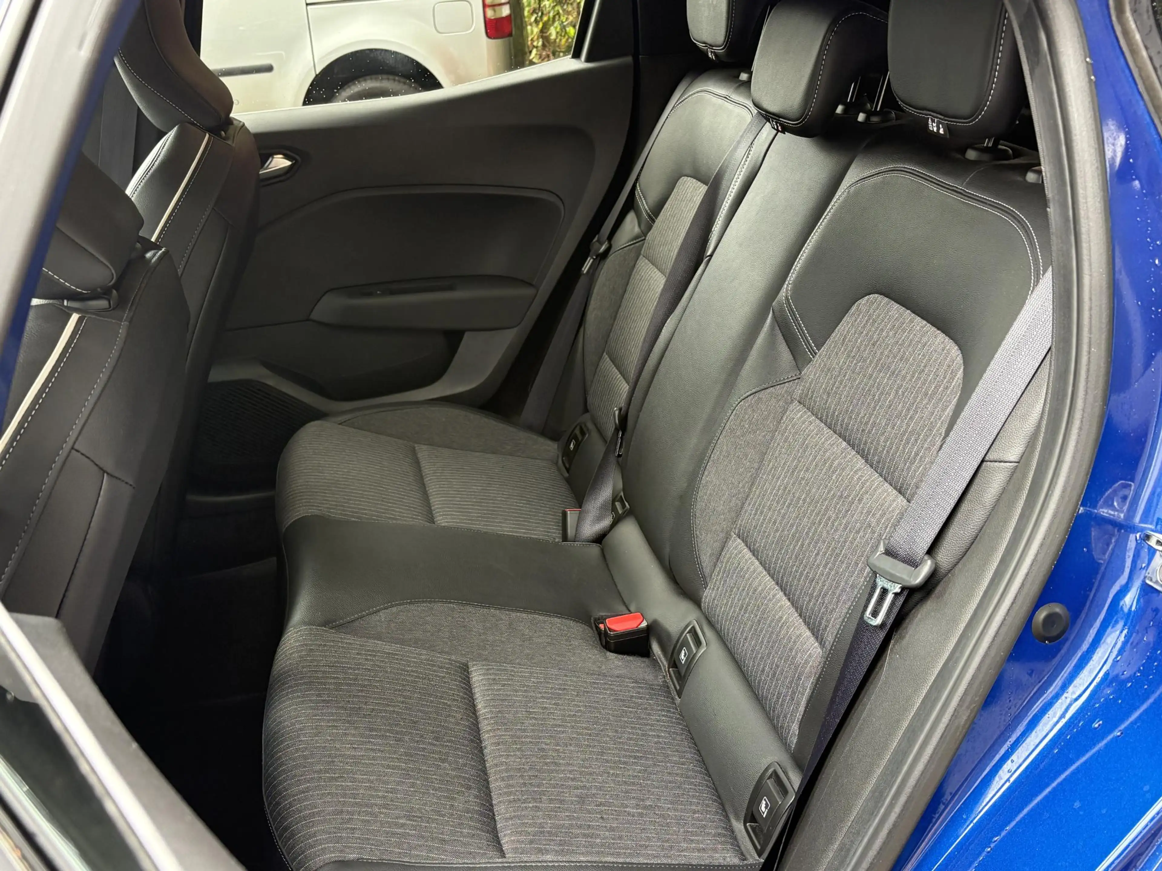 Renault Clio 1.0 TCe 90 Techno - Navigatie - Trekhaak - Achteru — photo 6