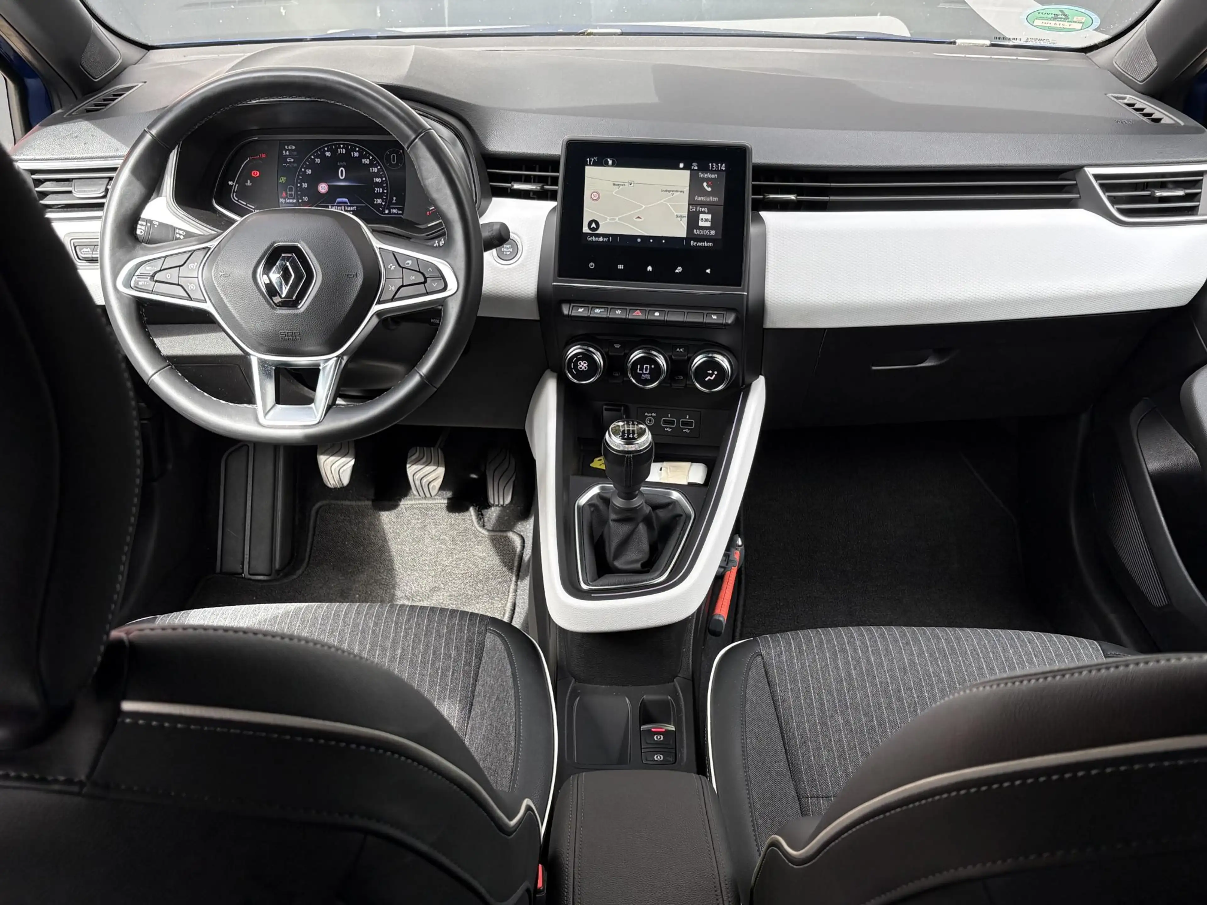 Renault Clio 1.0 TCe 90 Techno - Navigatie - Trekhaak - Achteru — photo 13