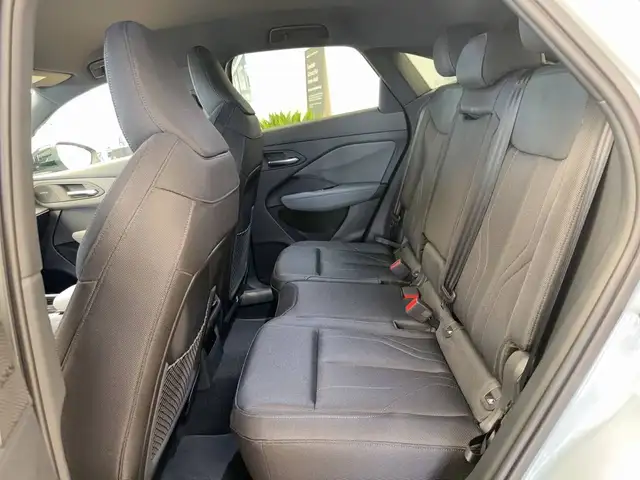 Audi Q3 view 11
