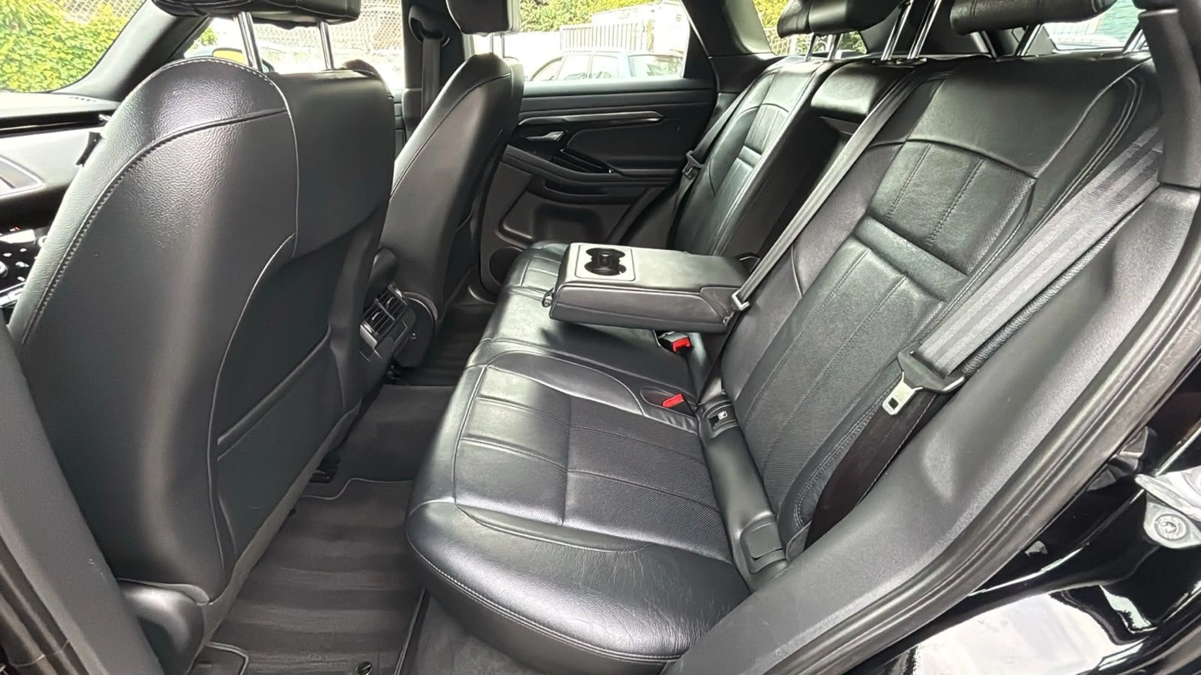 Land Rover Range Rover Evoque R-Dynamic S — photo 15