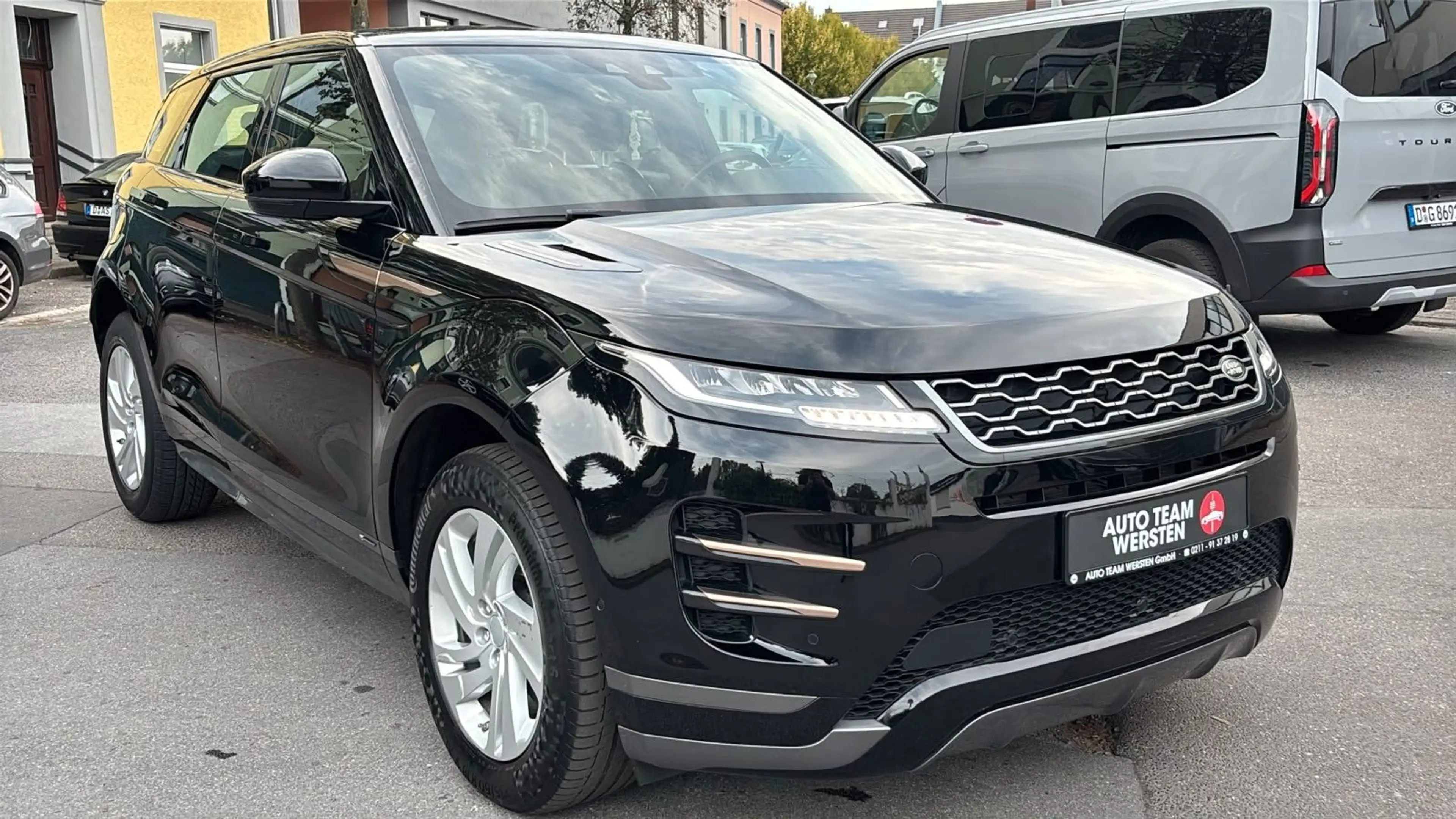 Land Rover Range Rover Evoque R-Dynamic S — photo 9