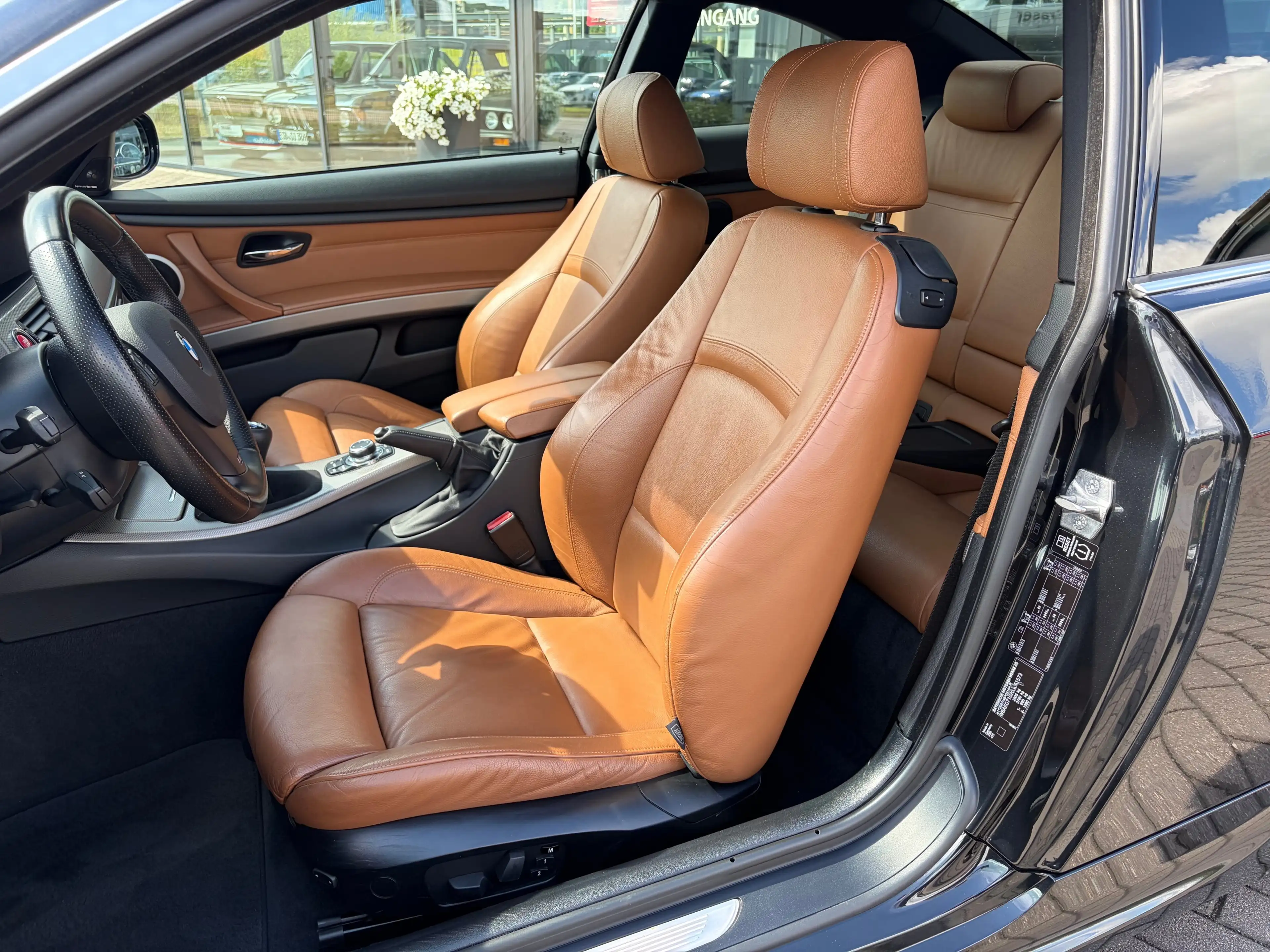 BMW 335 i COUPE DEUTSCH M SPORTPAKET HARMAN/KARDON — photo 12