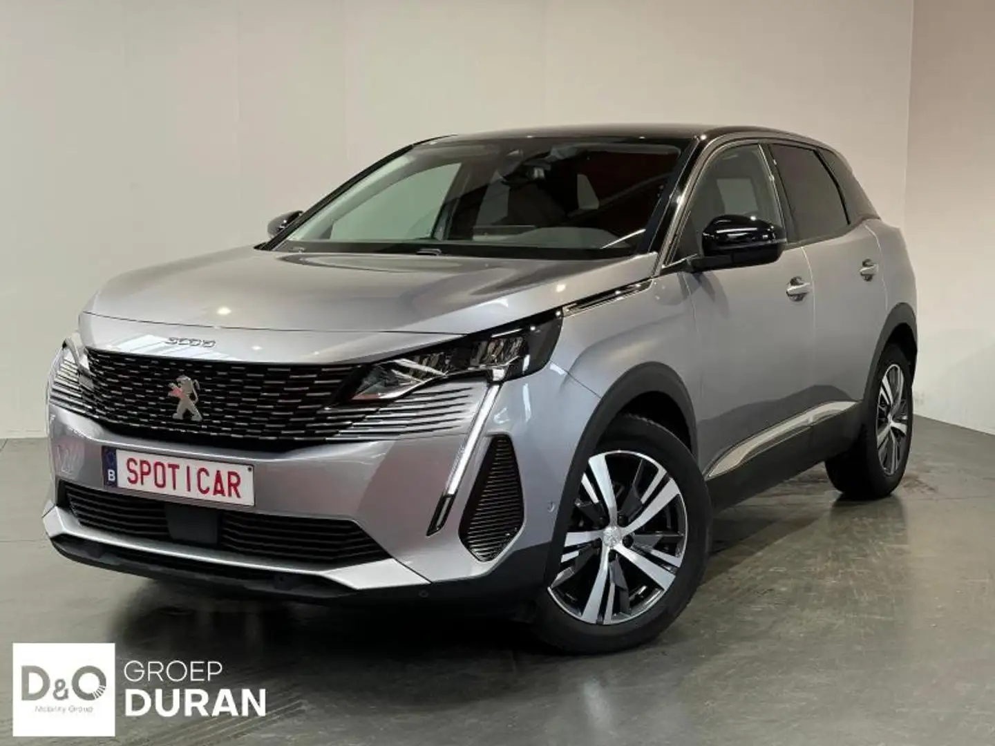 Peugeot 3008 Allure Pack 1.2 PureTech EAT8 Stříbrná - 1