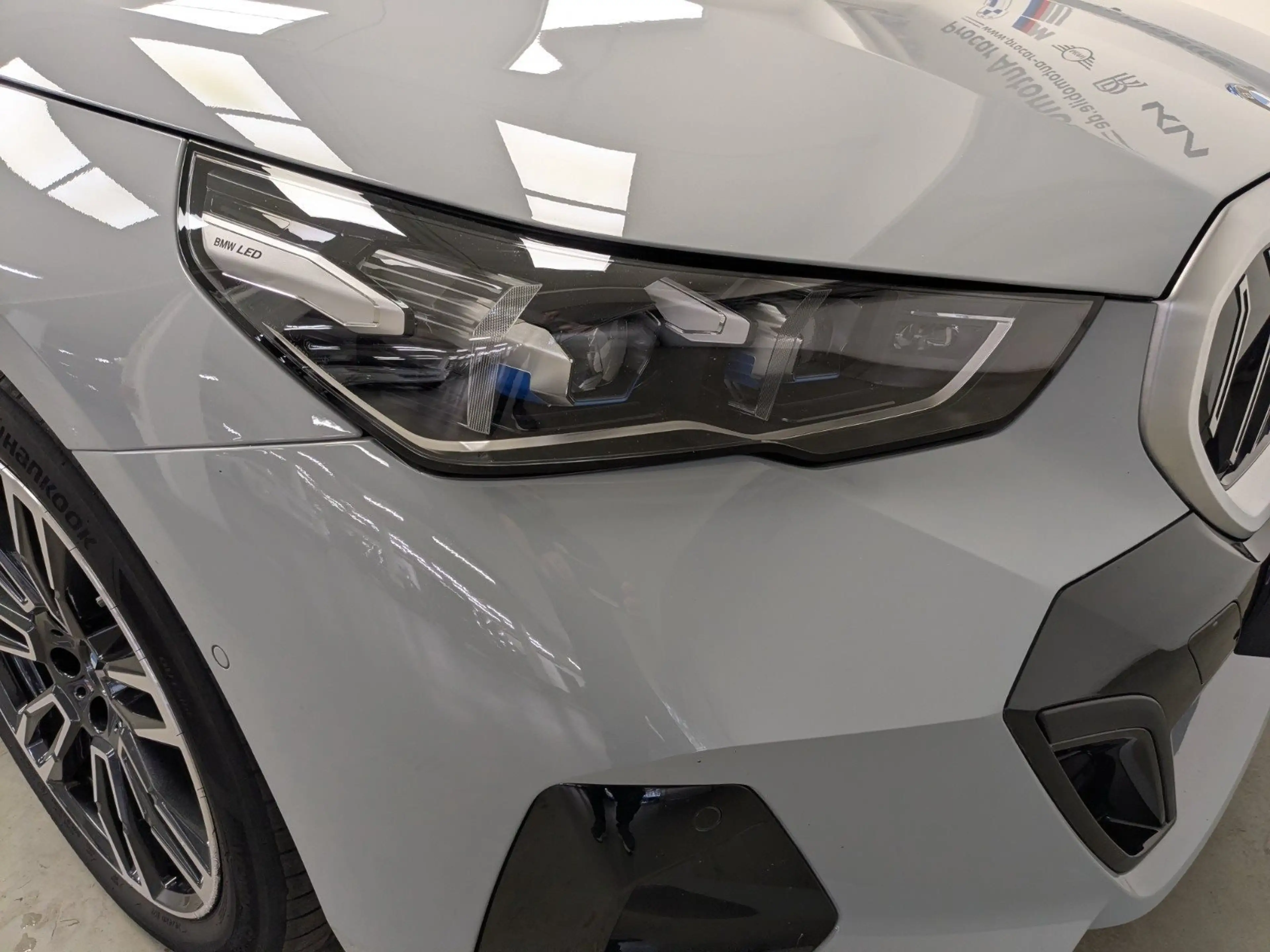 BMW 550 e xDrive Touring M Sport B&W AHK Pano DA Prof 360° — photo 15