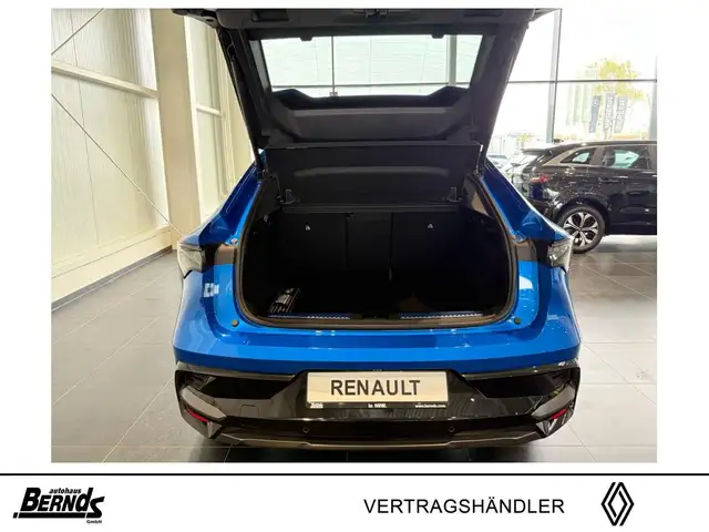 Renault Rafale view 9