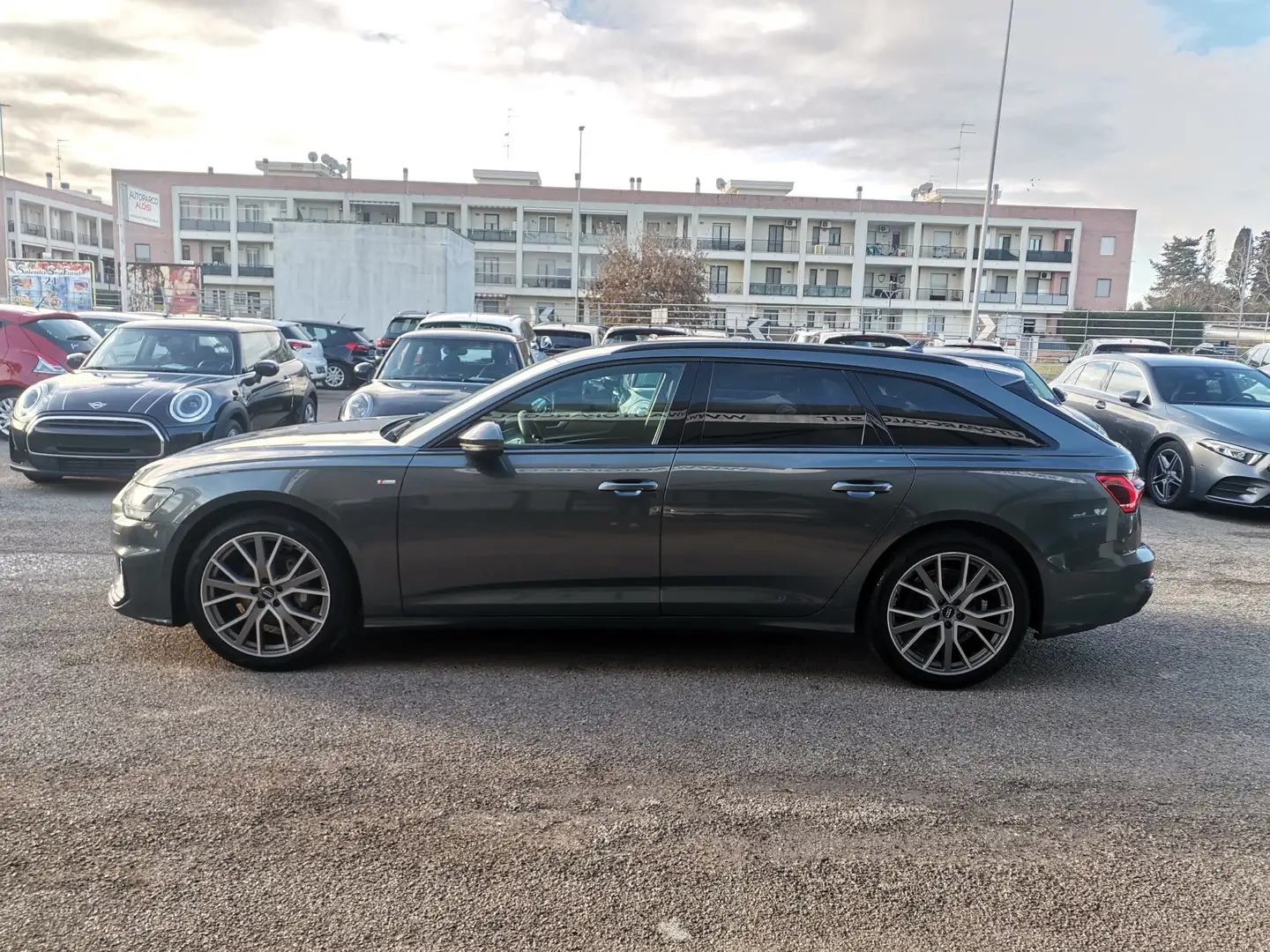 Audi A6 Avant 40 2.0 tdi mhev S-LINE X3 Sport s-tronic Grijs - 2