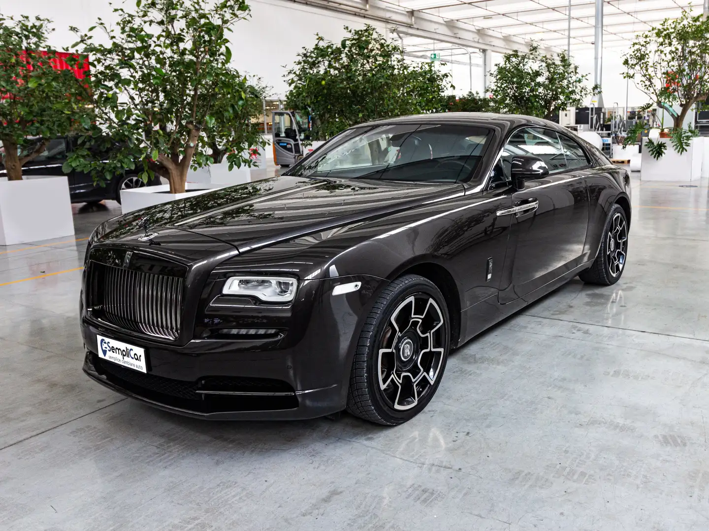 Rolls-Royce Wraith Black Badge 6.6 V12 Černá - 1