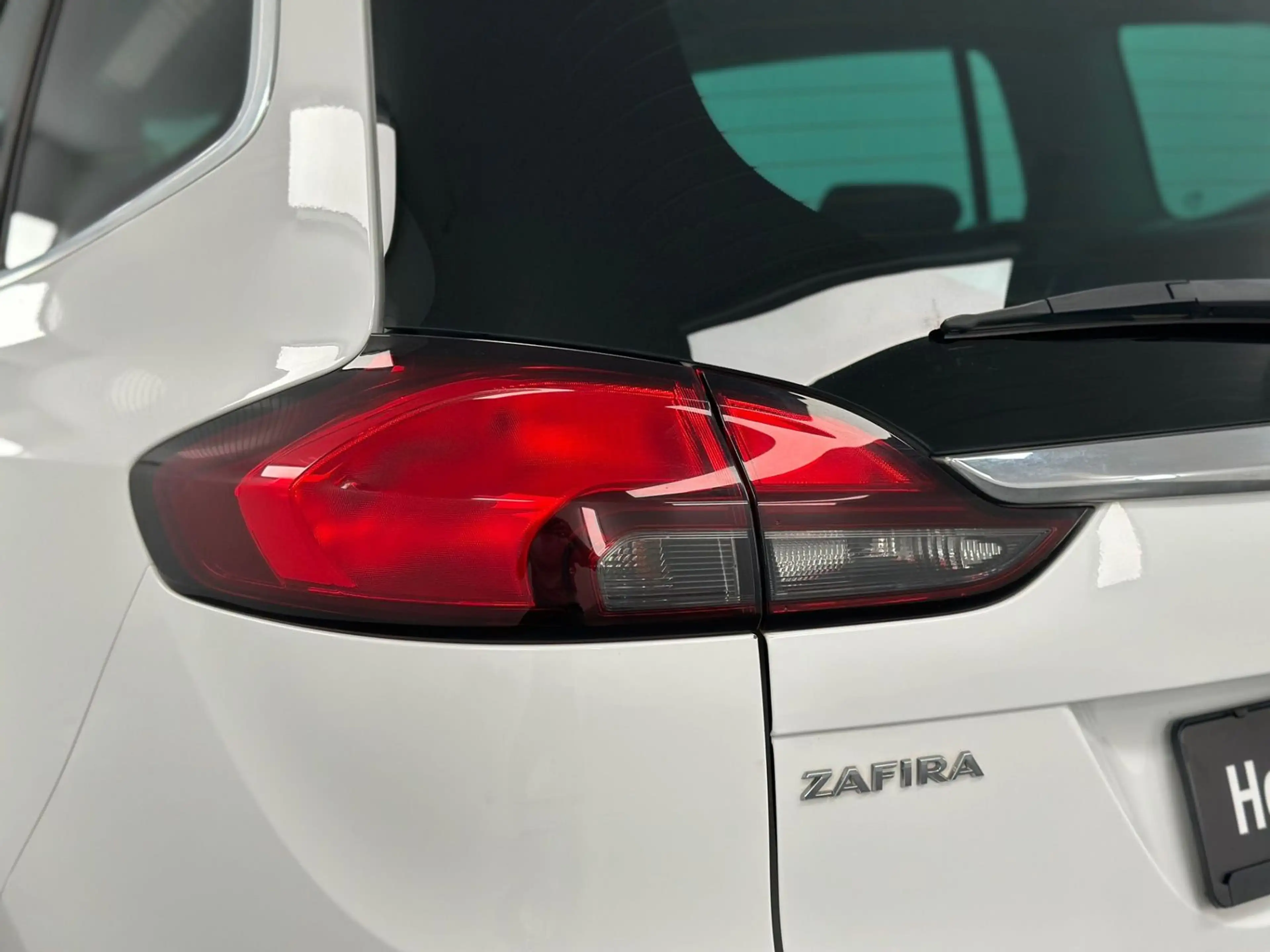 Opel Zafira Tourer 1.4 Turbo AHK — photo 9