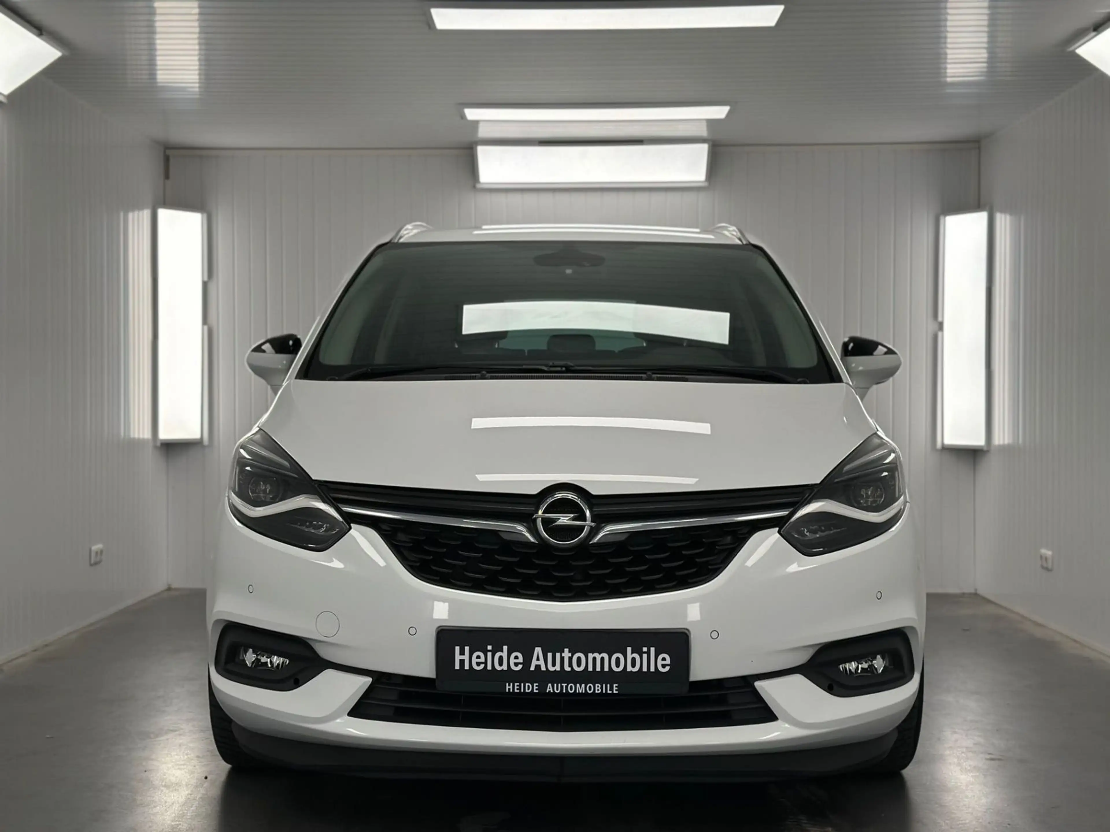 Opel Zafira Tourer 1.4 Turbo AHK — photo 2