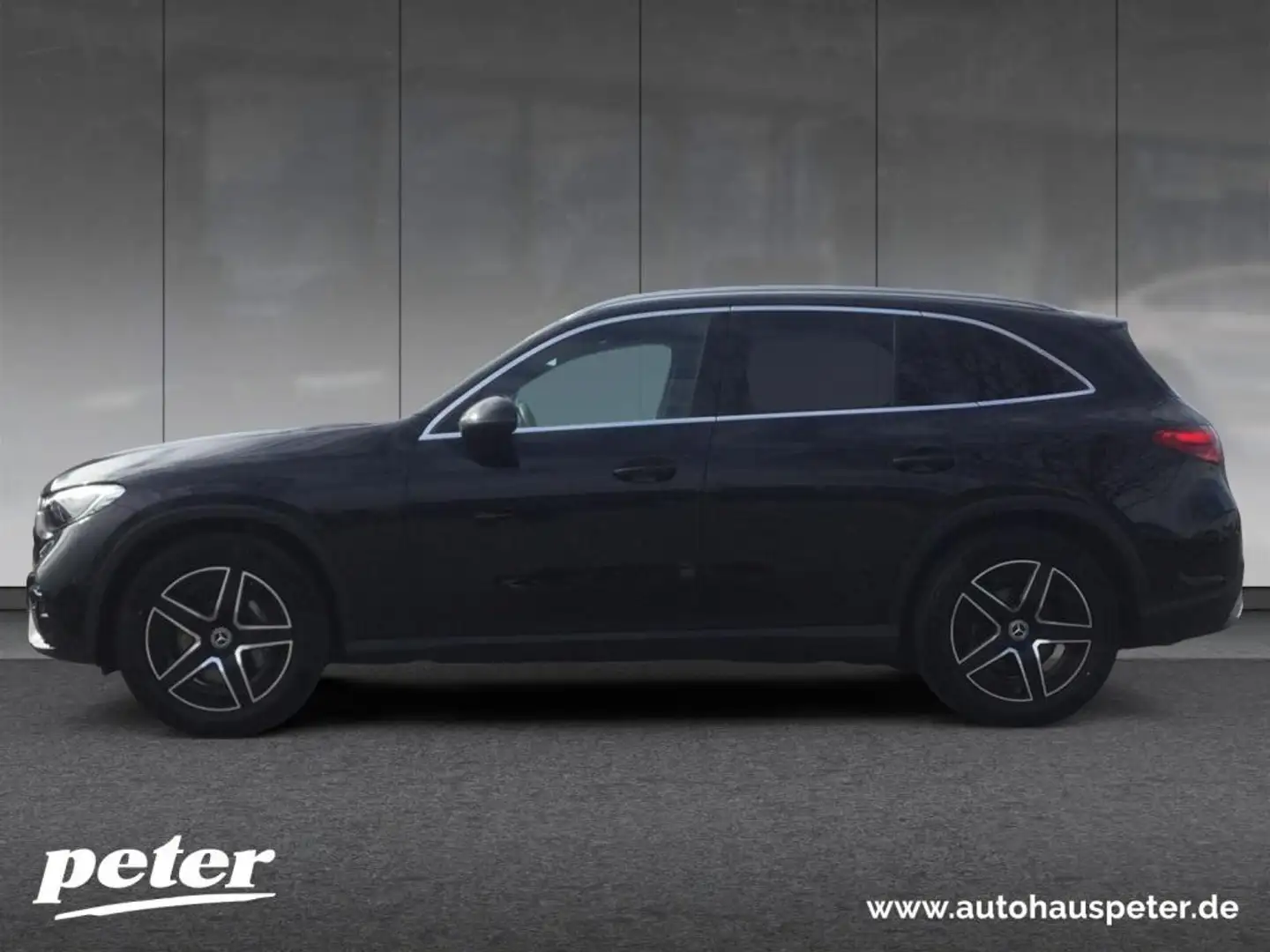 Mercedes-Benz GLC 200 4MATIC AMG, Panoramadach, AHV Schwarz - 2