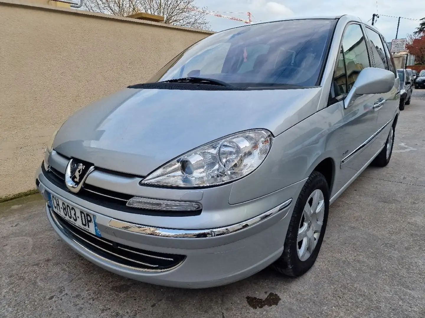 Peugeot 807 2.0 hdi 136ch family 8 places facture a l'appui - 1