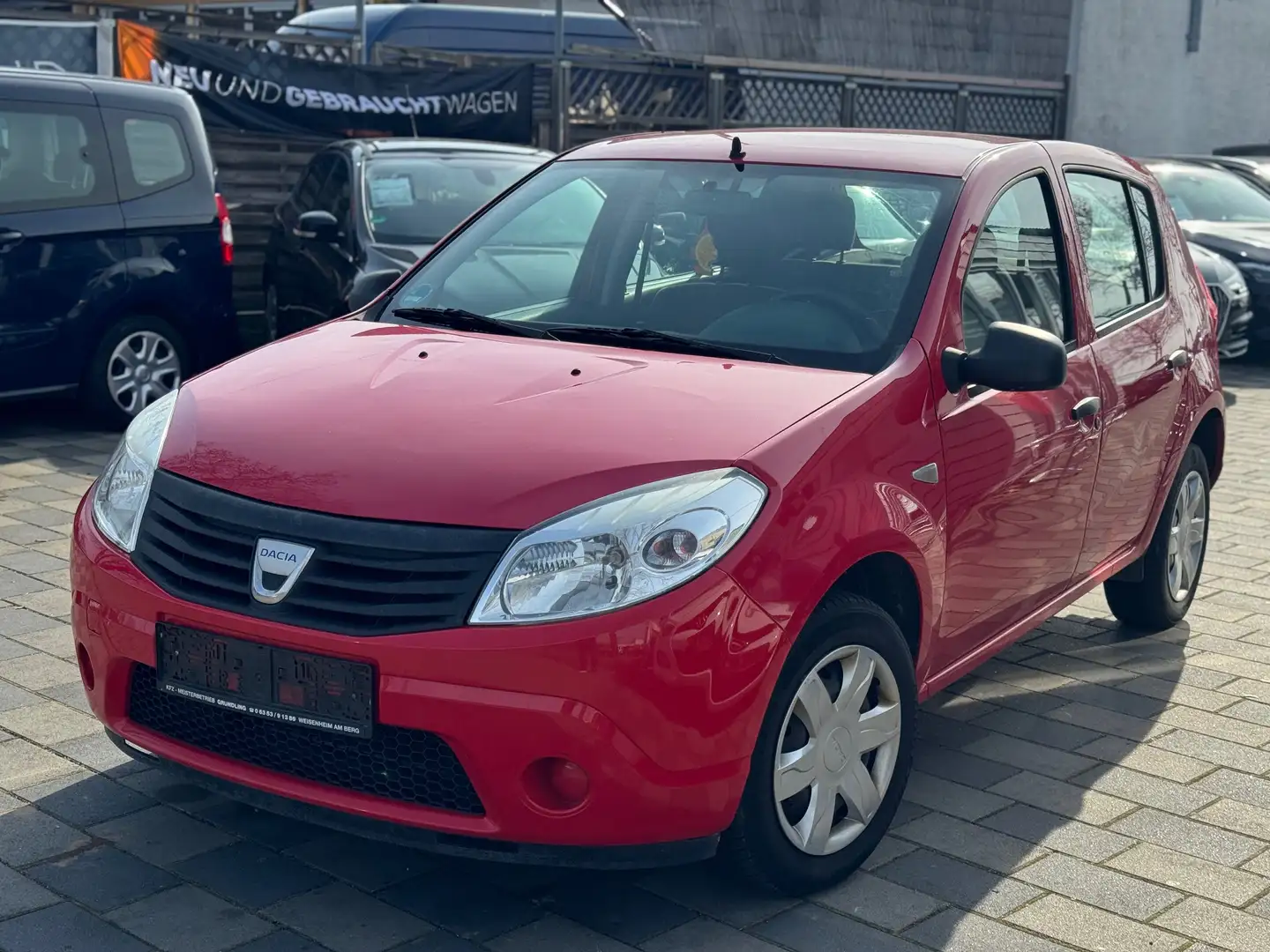 Dacia Sandero Basis Neu Tüv Rot - 1