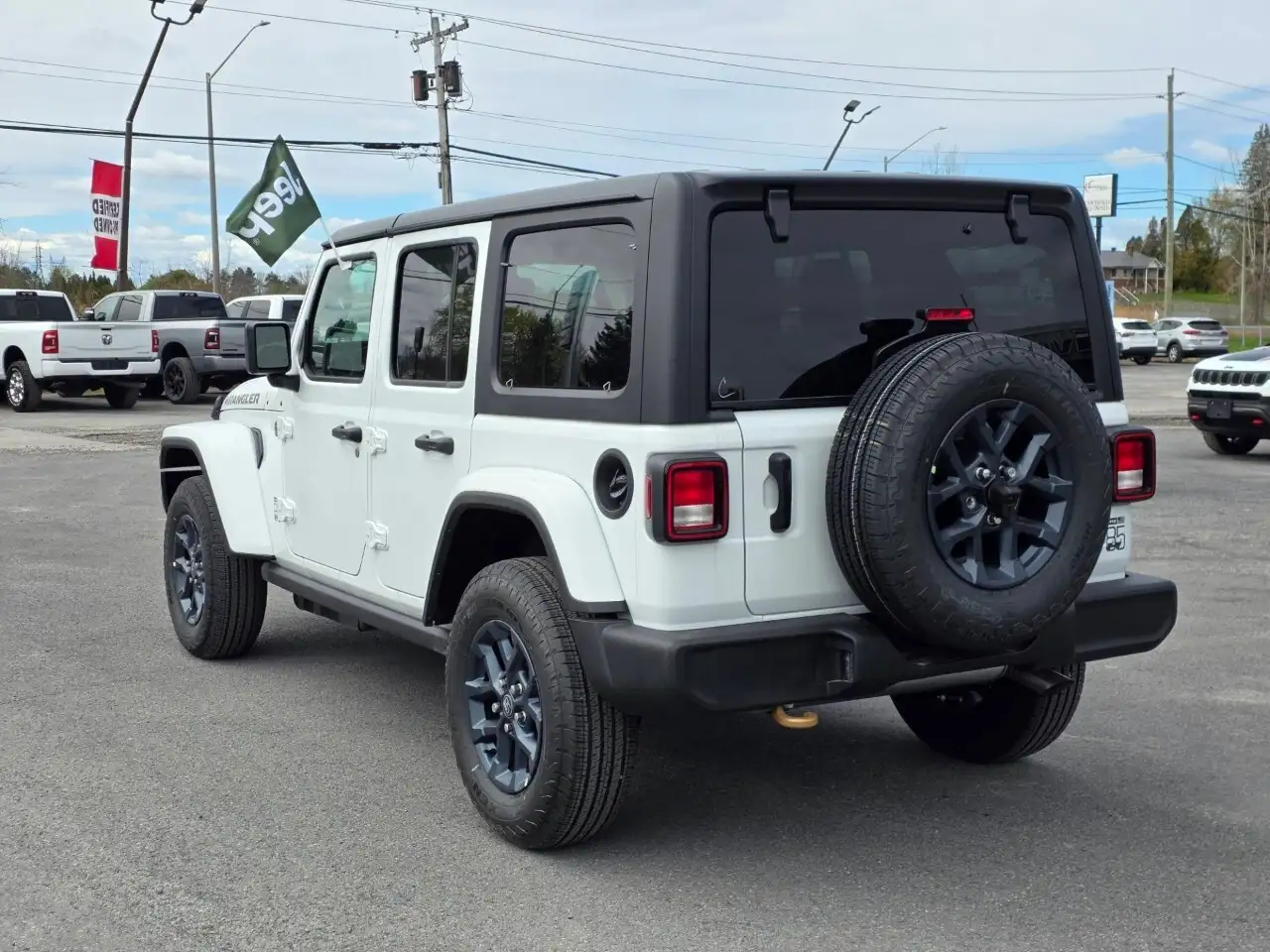 Jeep Wrangler снимка Jeep Wrangler