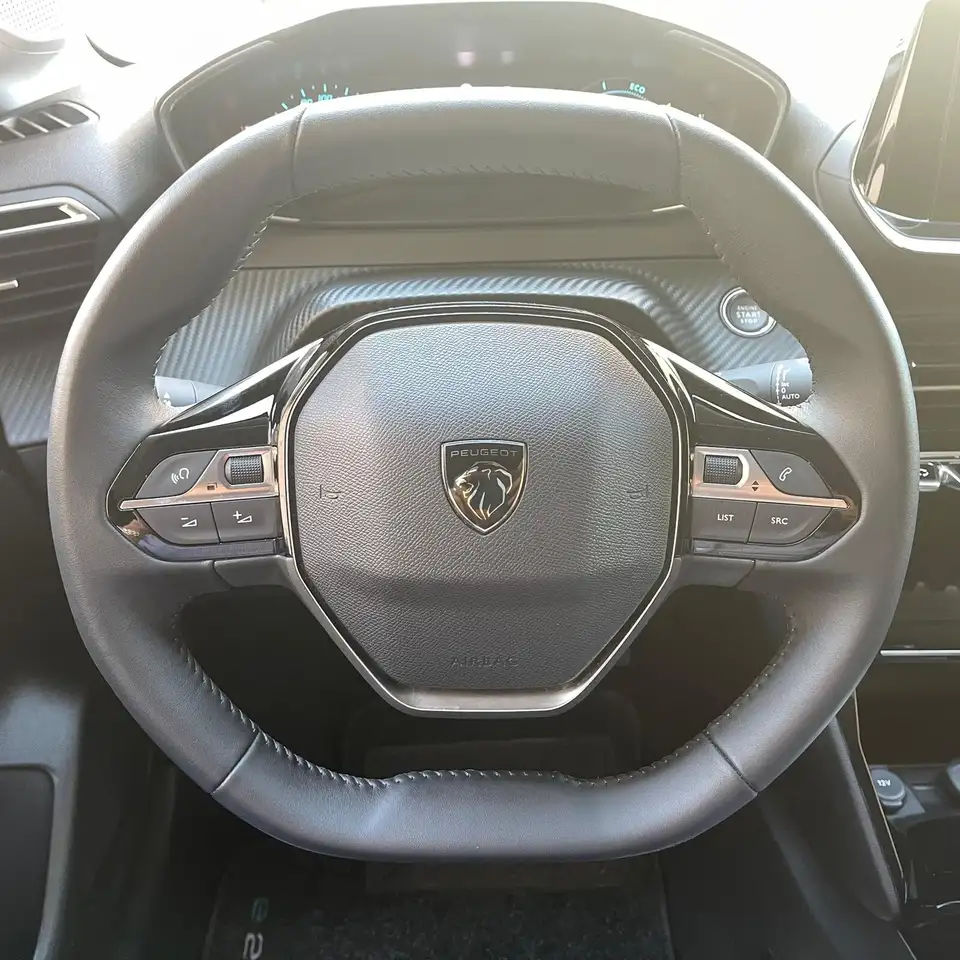 Peugeot 208 motore elettrico 136 CV 5 porte Allure, миниатюра 5