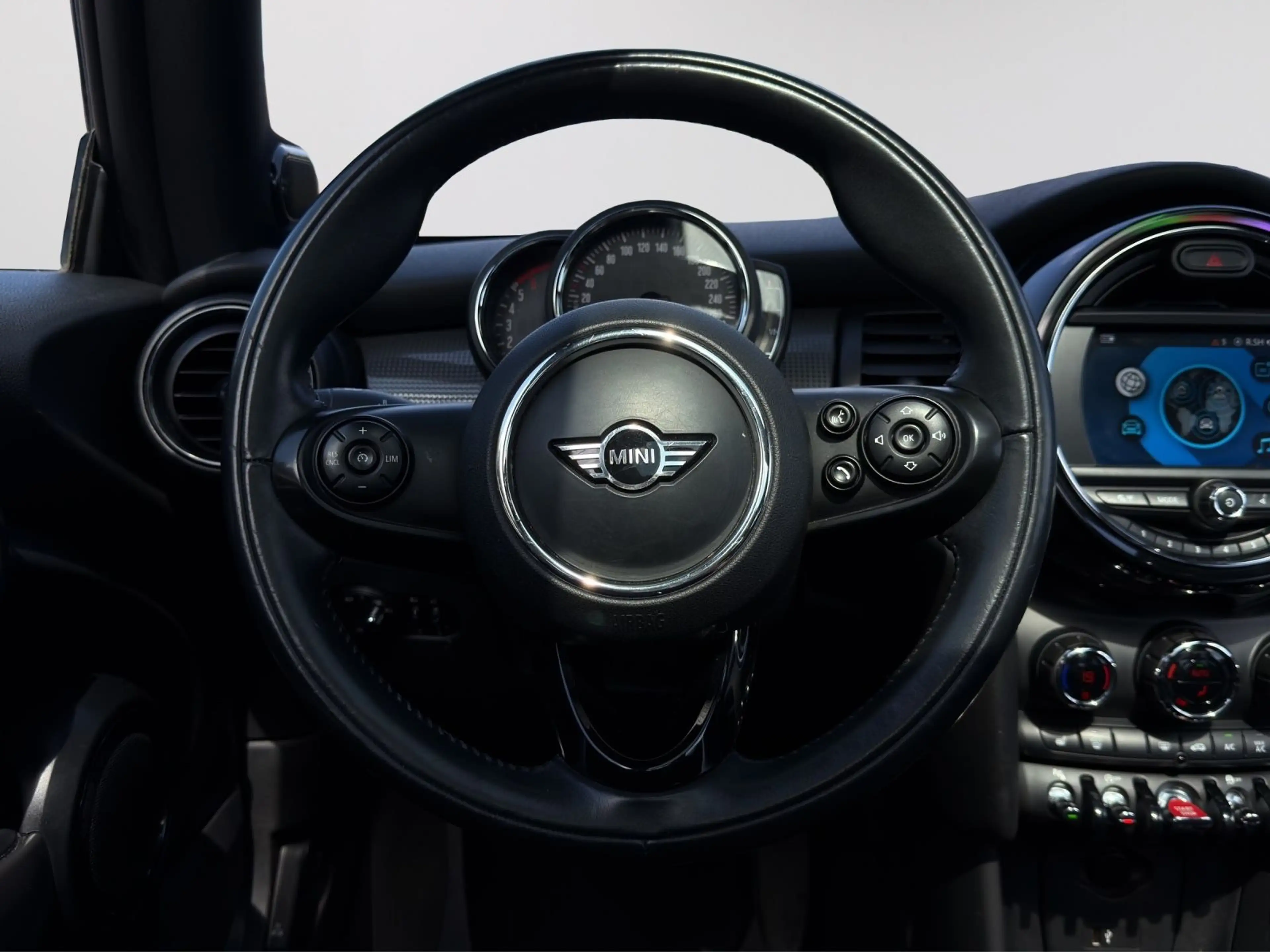MINI Cooper D AUTOMATIK|TEMPOMAT|HARMAN/KARDON|PANO — photo 7