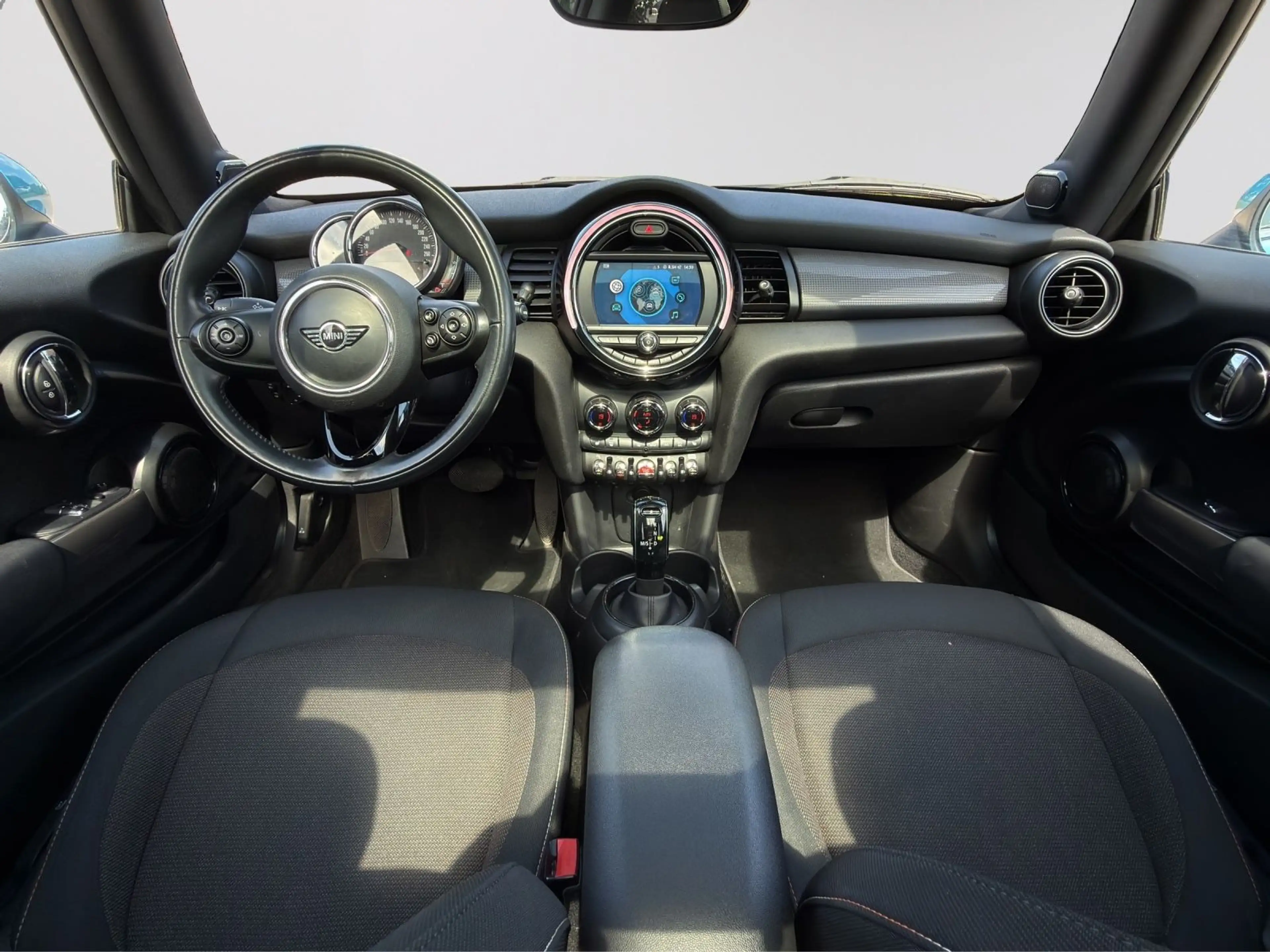MINI Cooper D AUTOMATIK|TEMPOMAT|HARMAN/KARDON|PANO — photo 8