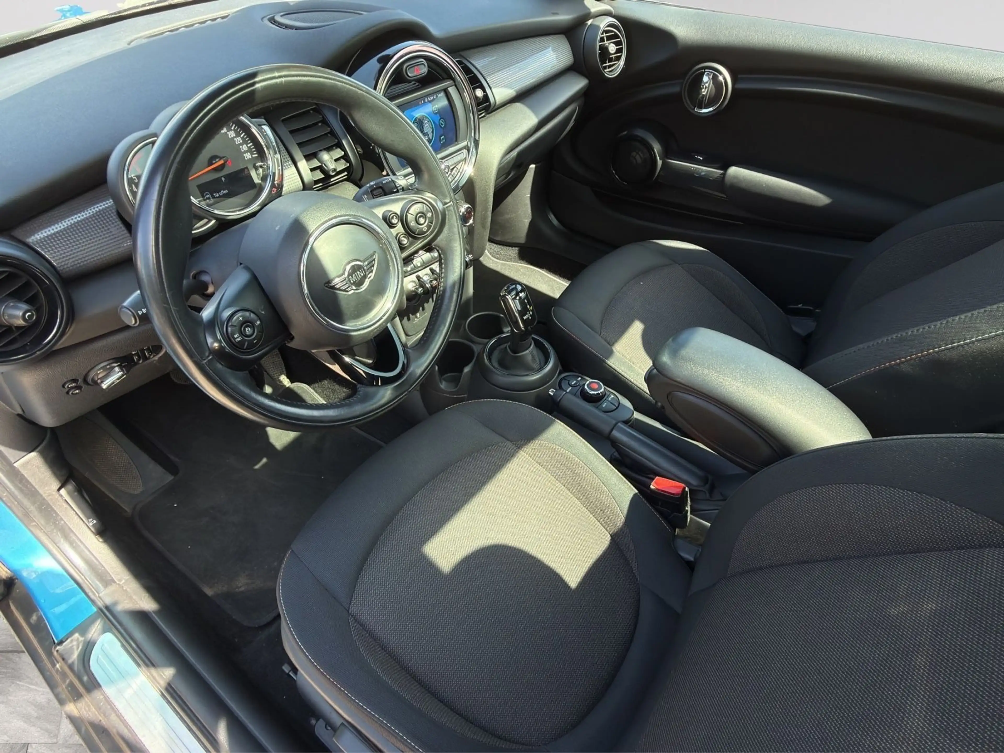 MINI Cooper D AUTOMATIK|TEMPOMAT|HARMAN/KARDON|PANO — photo 5