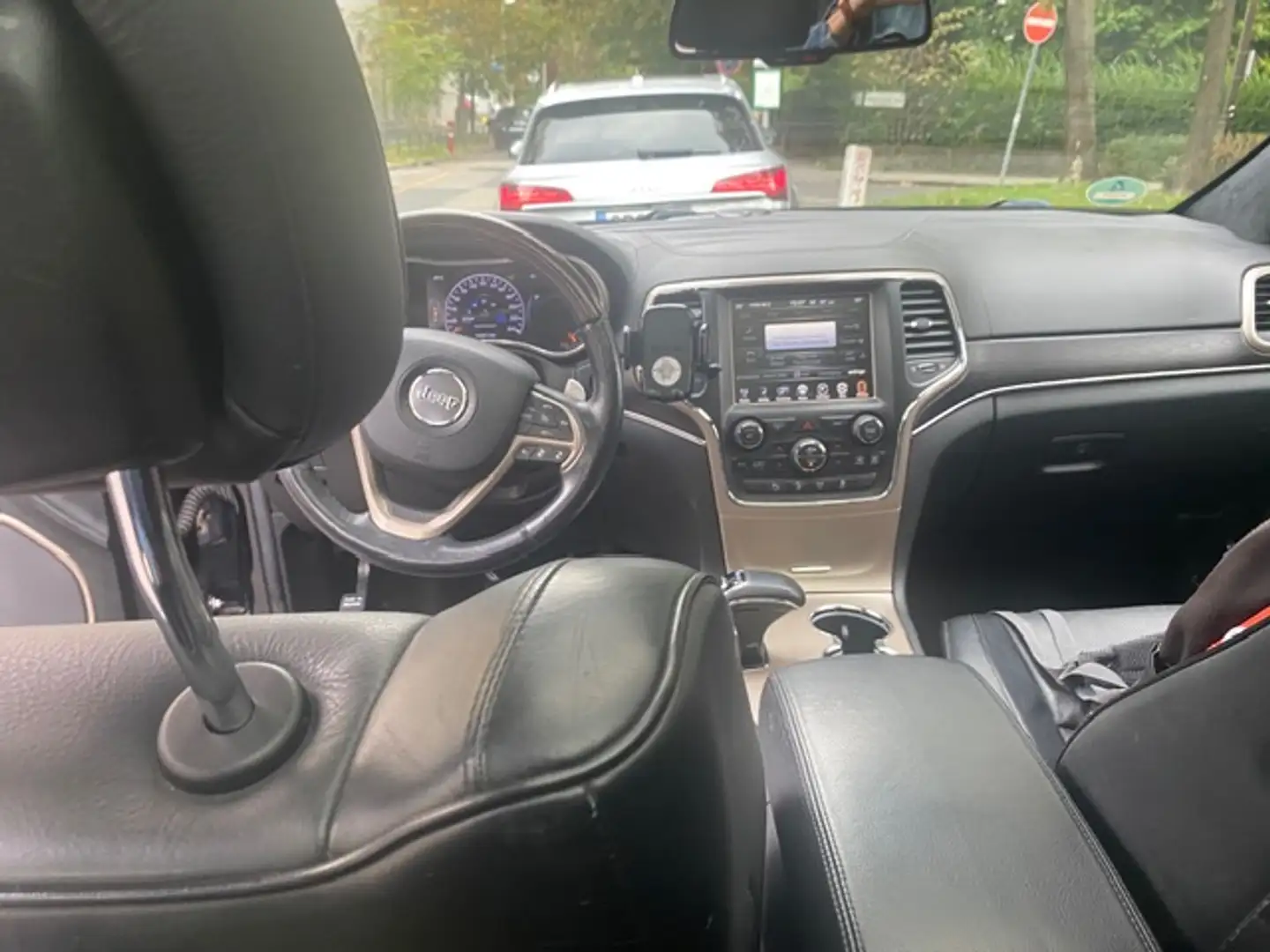 Jeep Grand Cherokee Grand Cherokee V6 3.0 CRD 250 Summit A Noir - 2