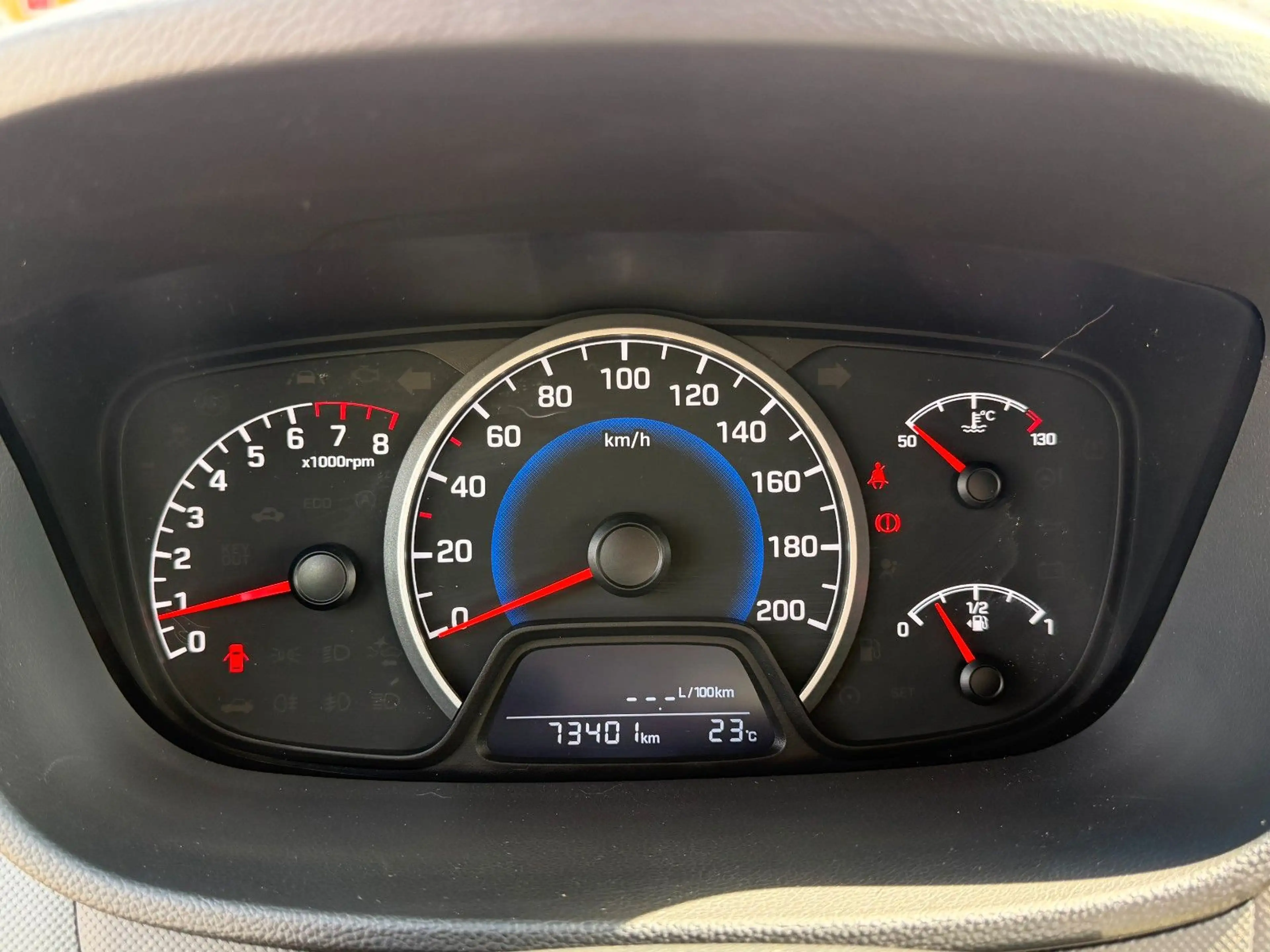 Hyundai i10 Passion*Klima*Tempomat*Alufelgen*Sitzheizung — photo 12