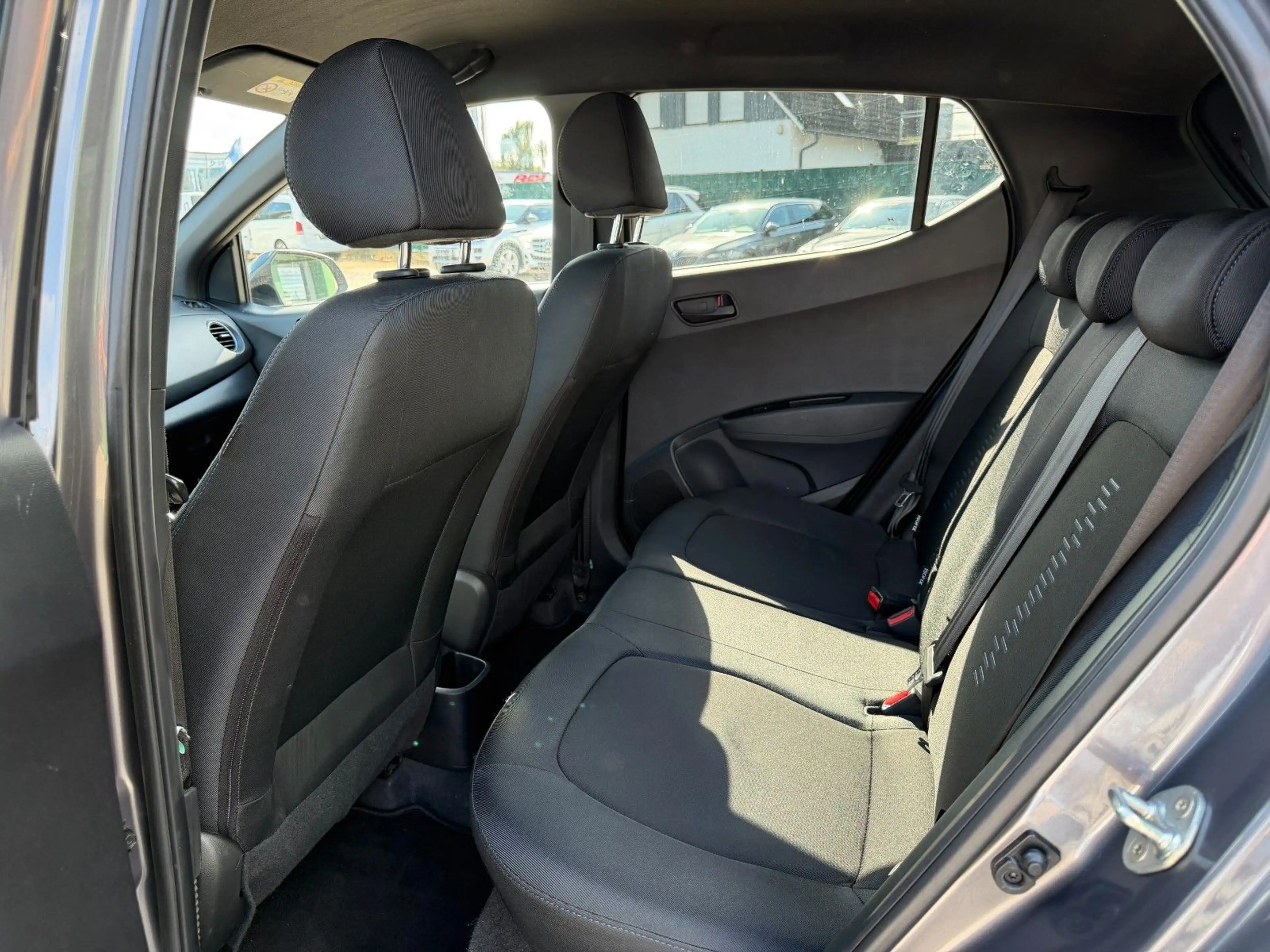 Hyundai i10 Passion*Klima*Tempomat*Alufelgen*Sitzheizung — photo 15