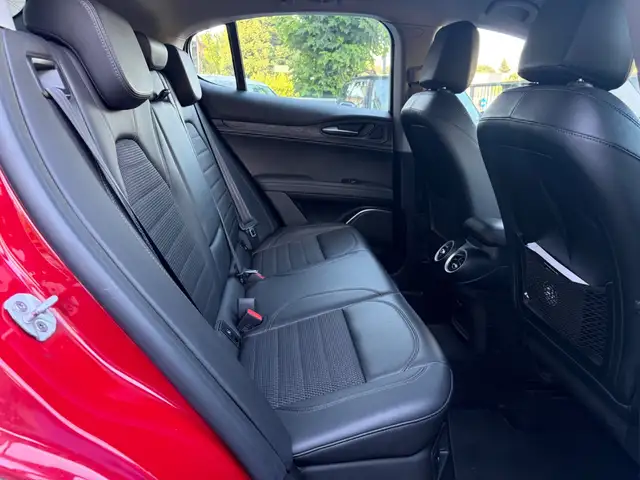Alfa Romeo Stelvio view 6
