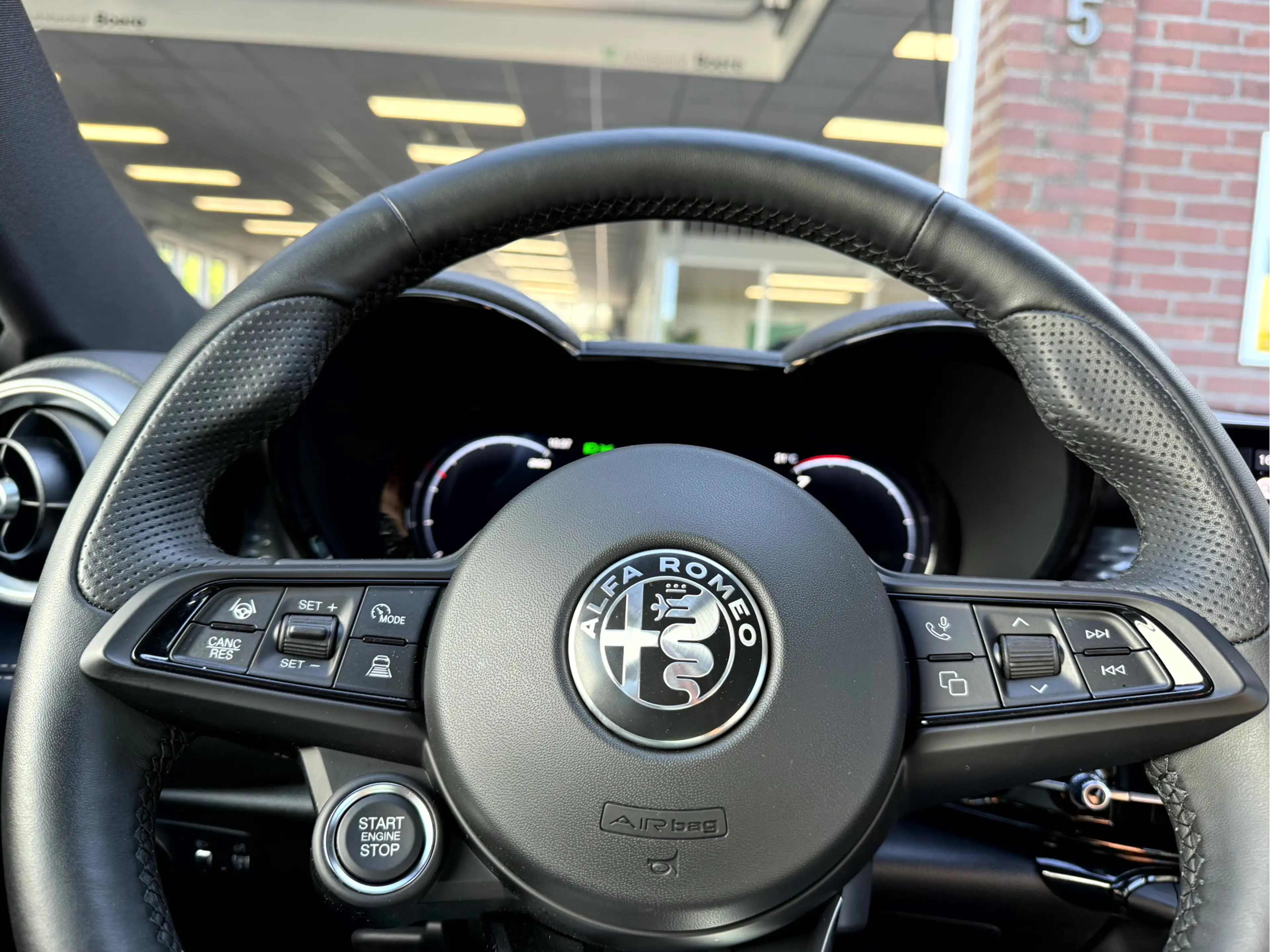 Alfa Romeo Tonale 1.5T Hybrid Edizione Business NL.Auto, Panoramadak — photo 12