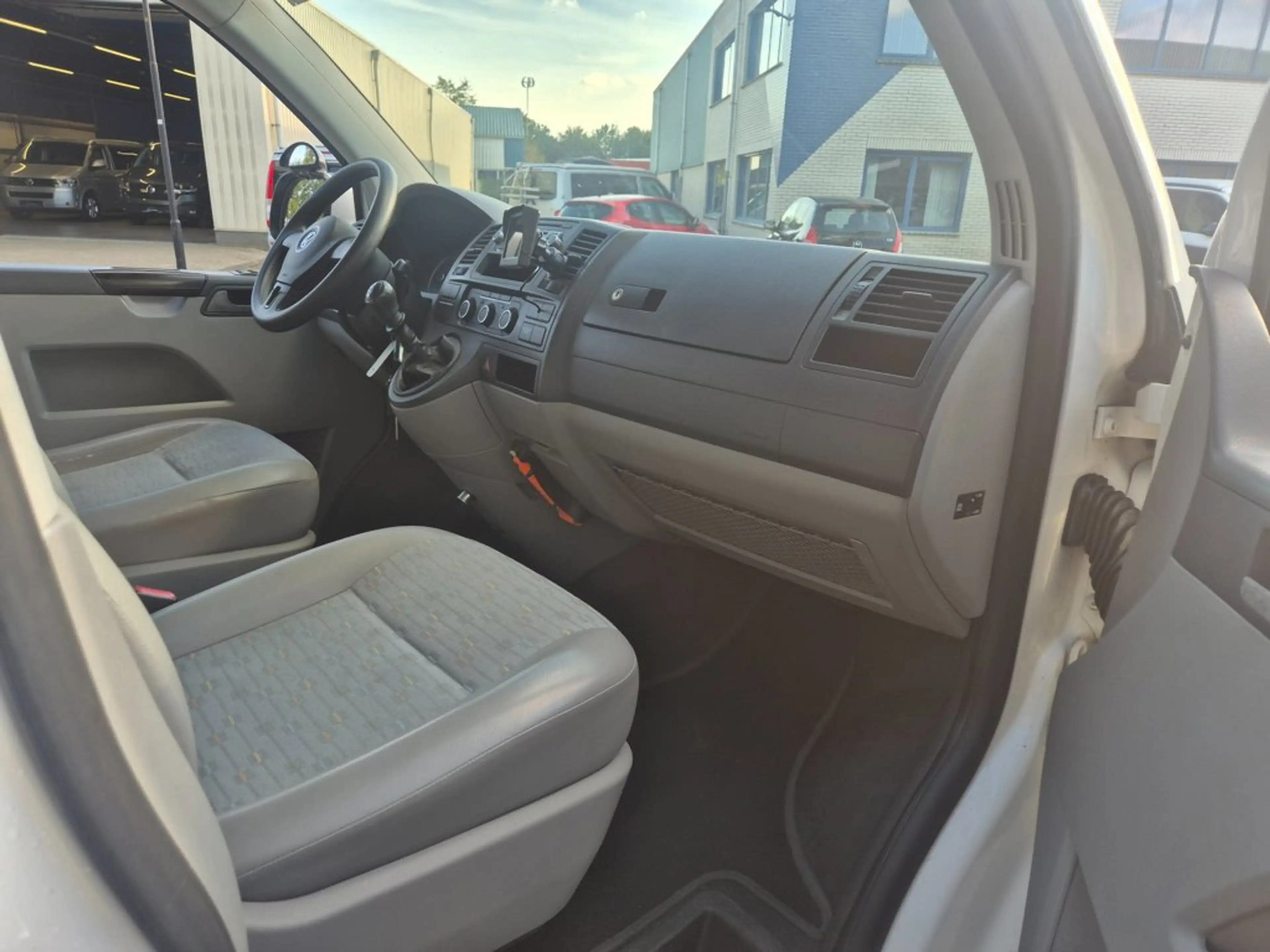 Volkswagen Transporter 2.0 TDI L1H1Dubbele cabine 140pk 2011 — photo 8