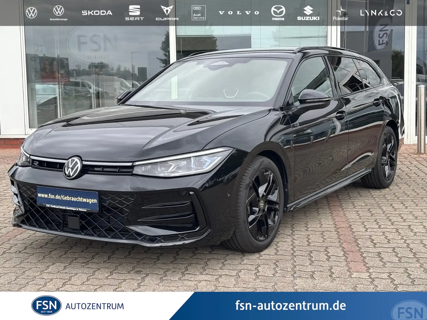 Volkswagen Passat 2.0 TDI DSG R-Line  Matrix AHK STHZ EasyOpen Чёрный - 1