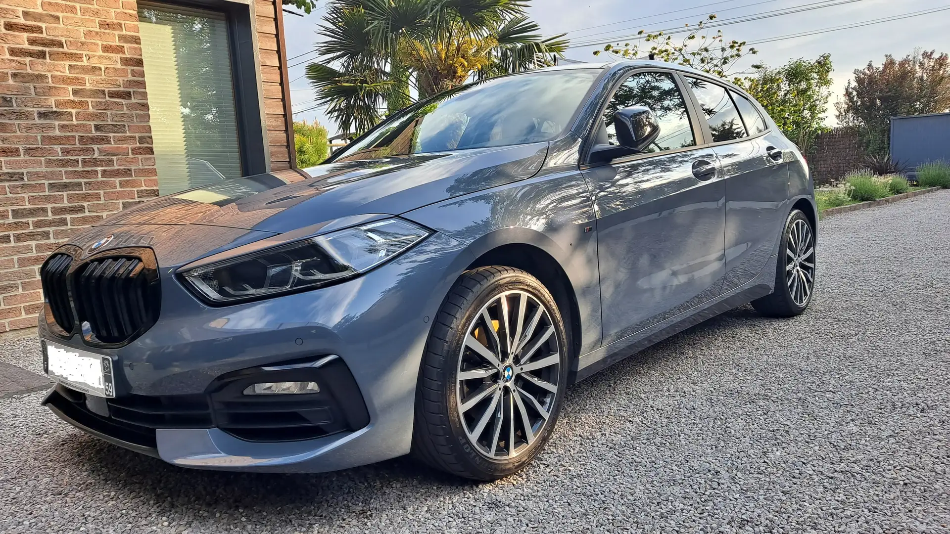 BMW 118 118i 140 ch DKG7 Lounge Gris - 1