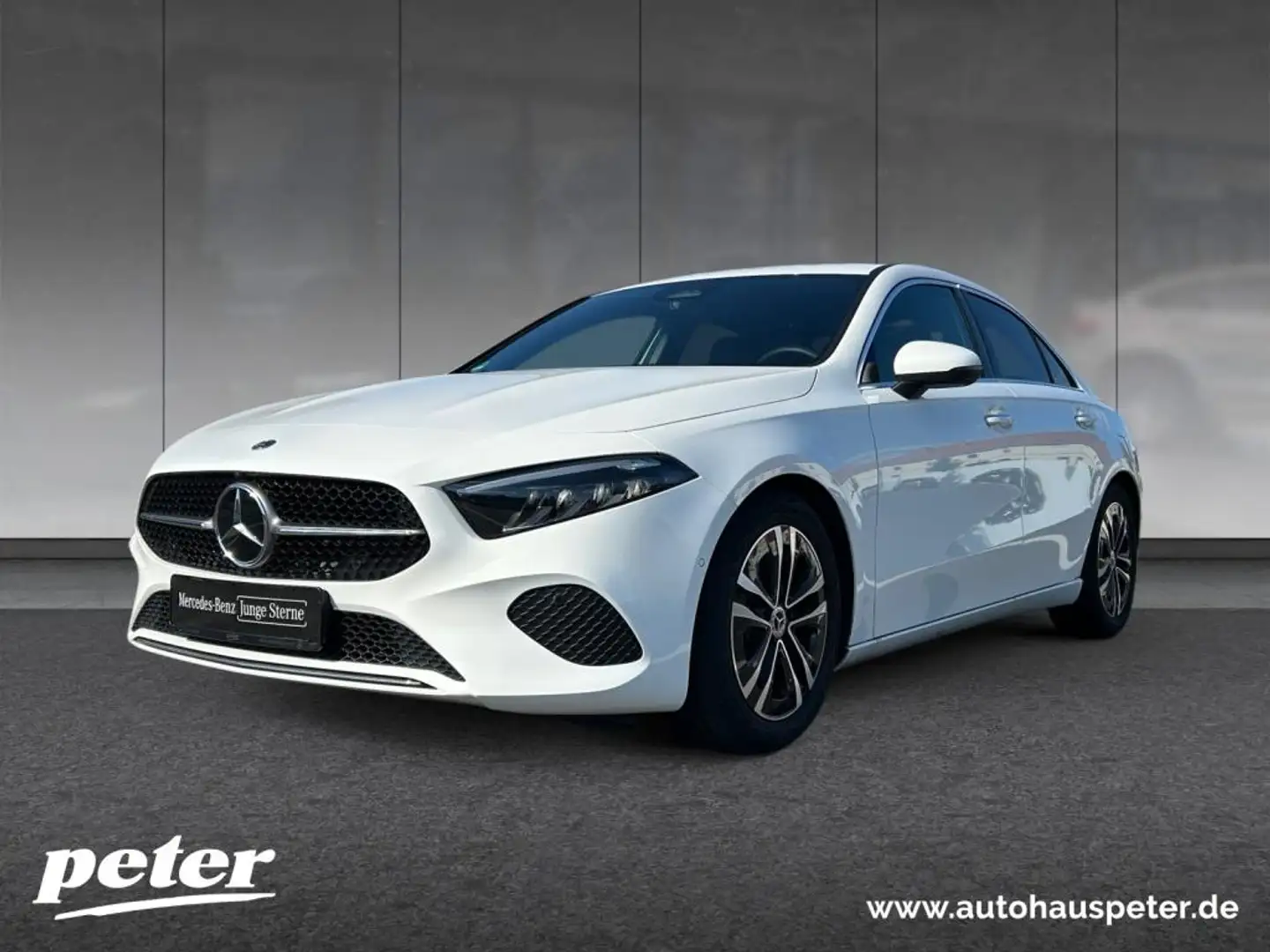 Mercedes-Benz A 180 Limousine Progressive, AHV, Totwinkel Weiß - 1