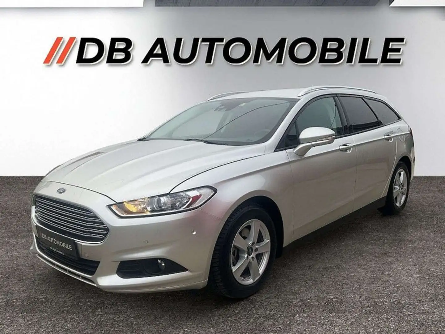 Ford Mondeo Traveller Trend 2,0 TDCi Aut, Navi, Rückfahrkamera Grau - 1