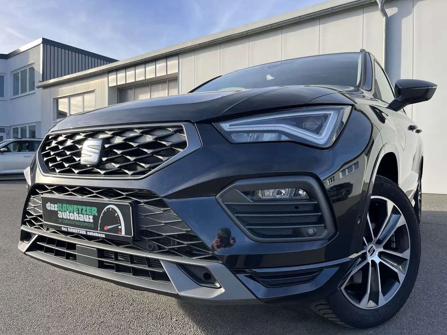 SEAT Ateca 2.0 TDI DSG FR-Line 188€ m. 20% Anzahlung Digita Schwarz - 1