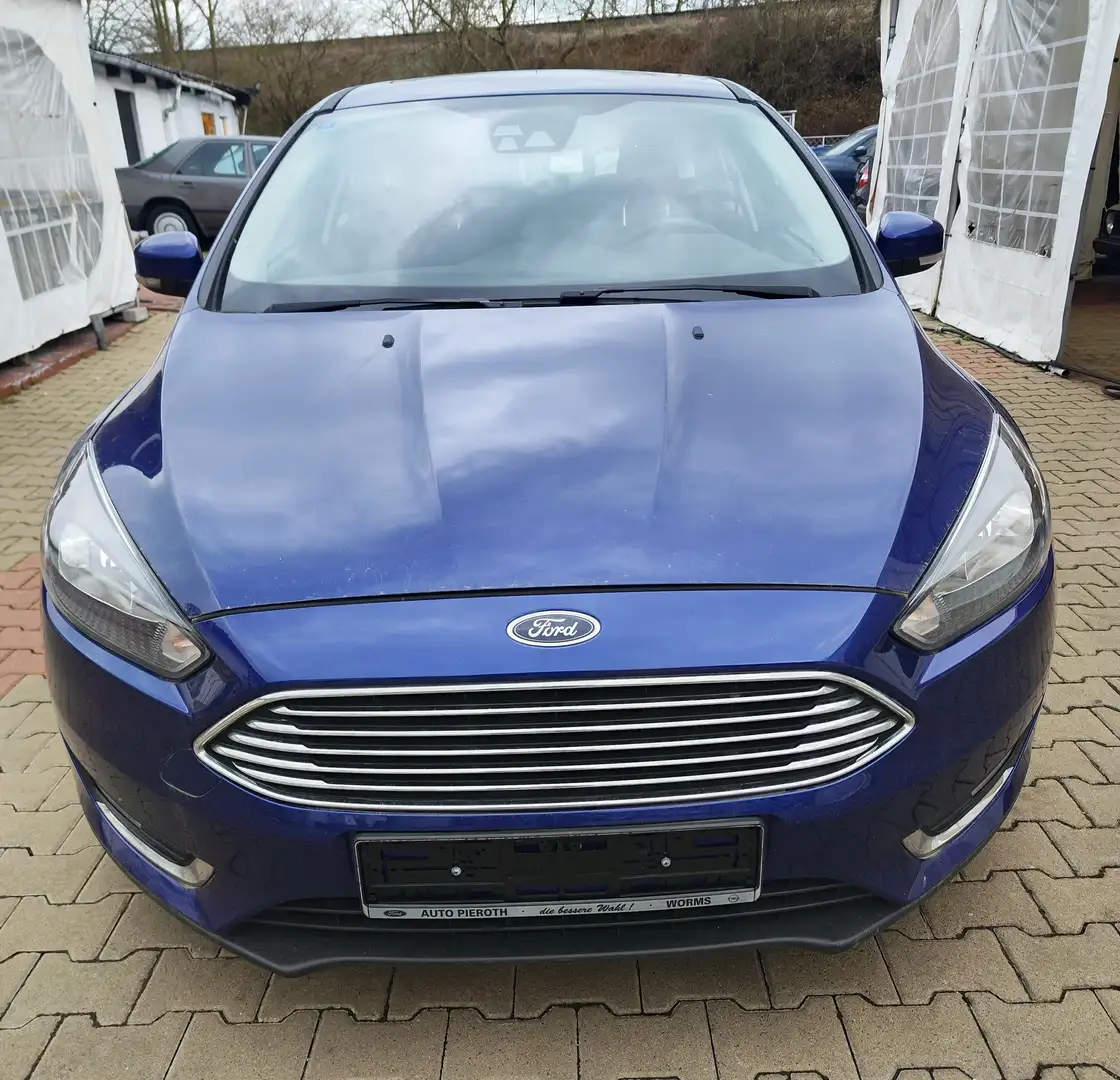 Ford Focus Titanium Bleu - 2