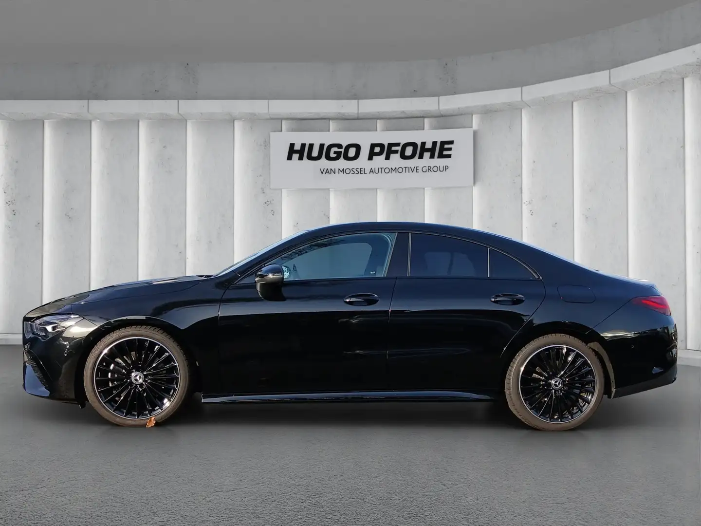 Mercedes-Benz CLA 200 Special Edition Schwarz - 2