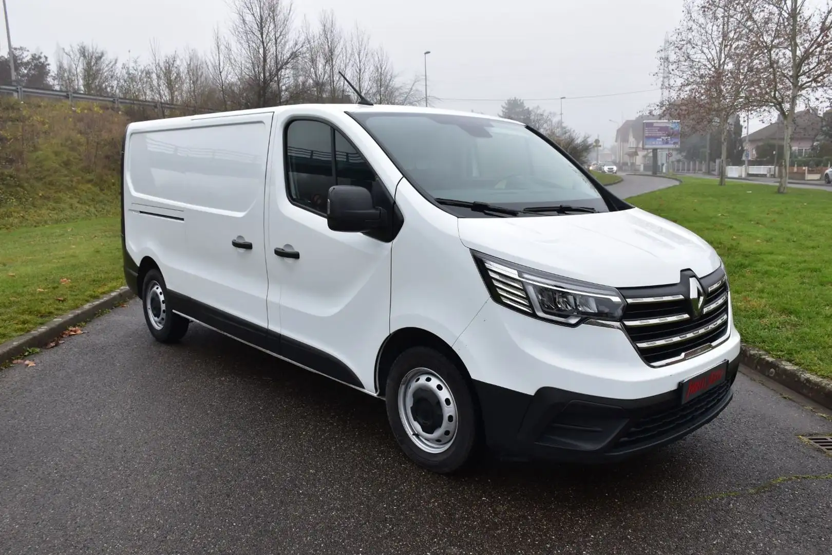 Renault Trafic 2.0 DCI 130 Grand confort Blanc - 1