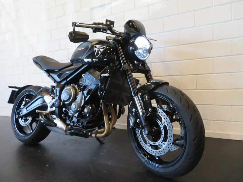 Triumph Trident 660 - foto 8