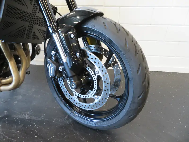 Triumph Trident 660 - foto 7