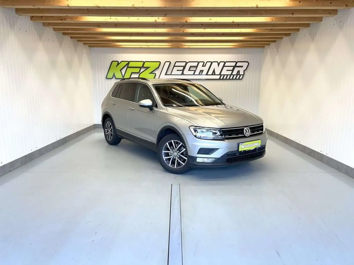 Volkswagen Tiguan 2,0 TDI DSG ''AHK*LED*NAVI*ACC*PDC'' Silber - 1