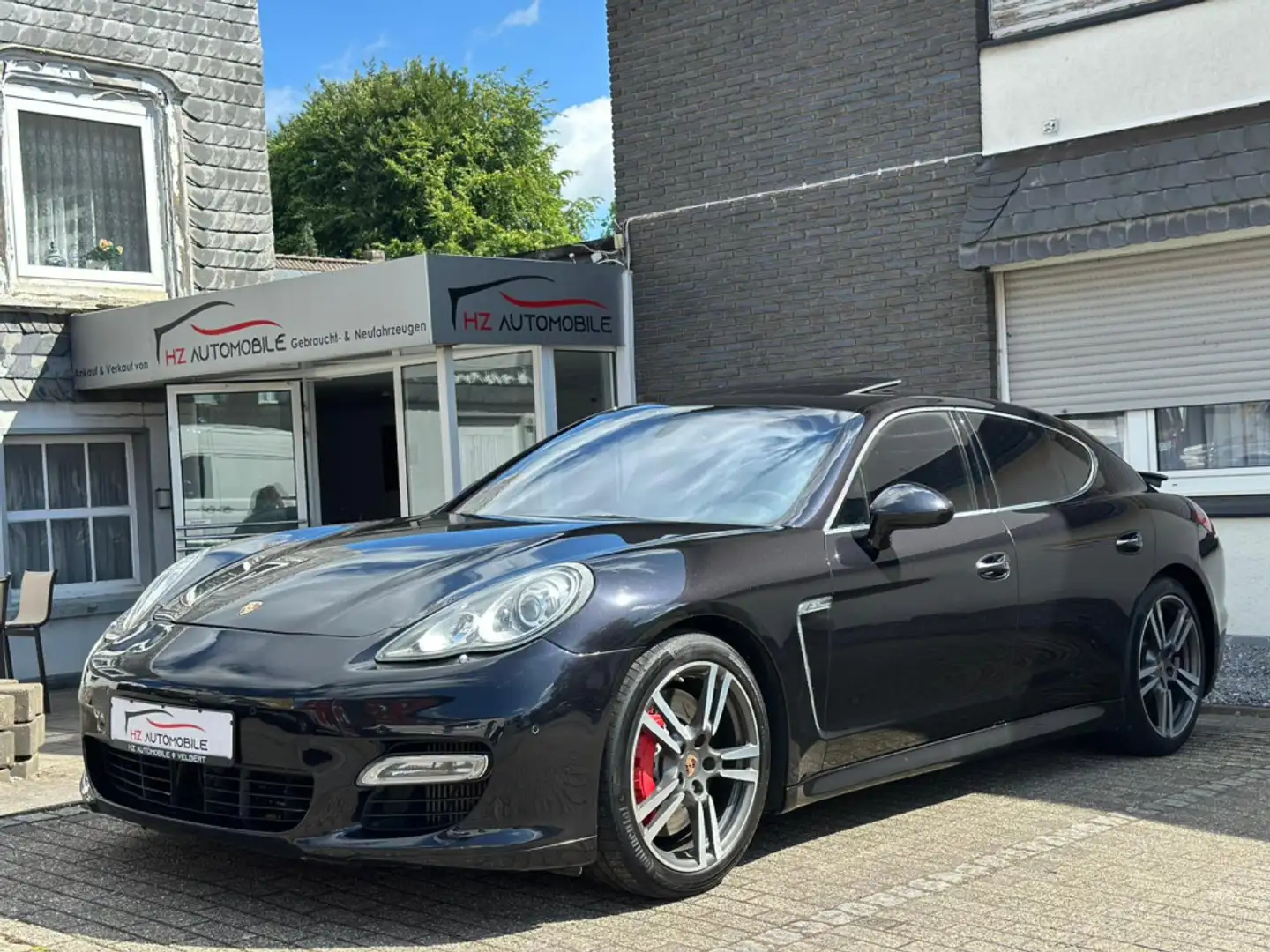 Porsche Panamera 4.8 Turbo *NAVI*KAMERA*SCHIEBEDACH*TEMP Schwarz - 1