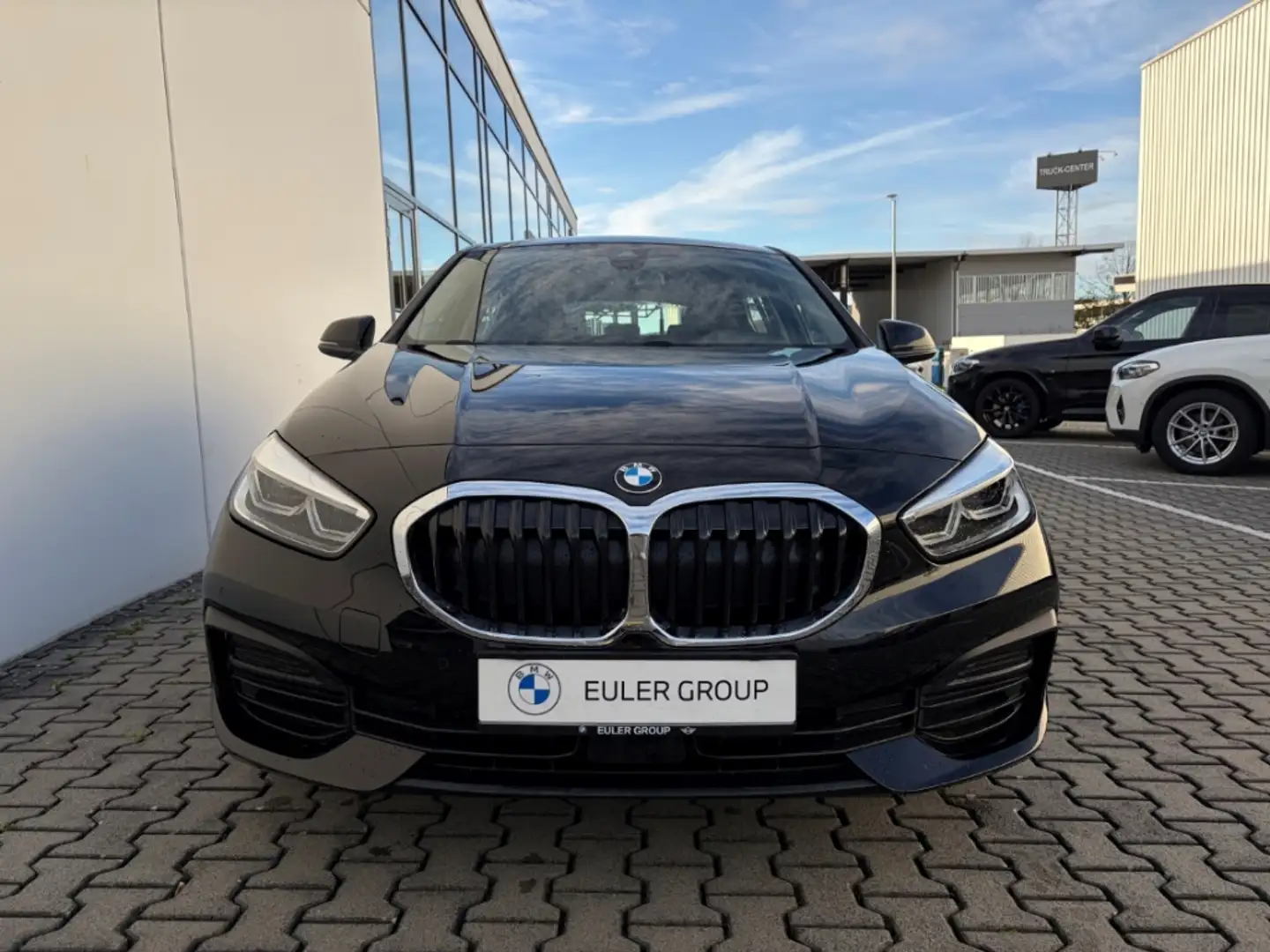 BMW 118 i 5-Türer Navi Digitales Cockpit Soundsystem LED S Schwarz - 1