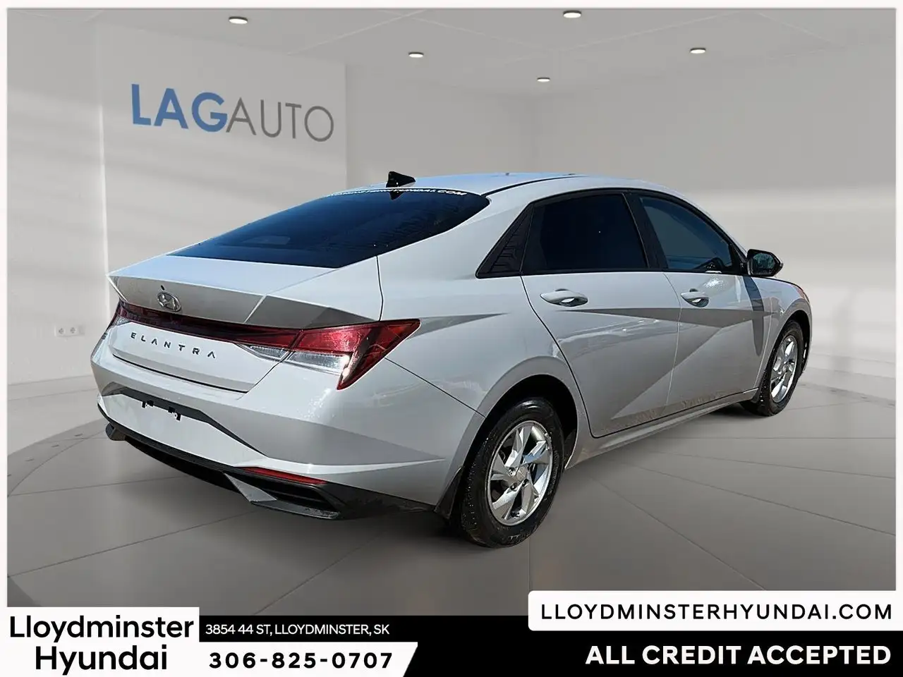 Hyundai ELANTRA снимка Hyundai ELANTRA