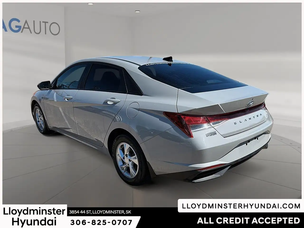 Hyundai ELANTRA снимка Hyundai ELANTRA